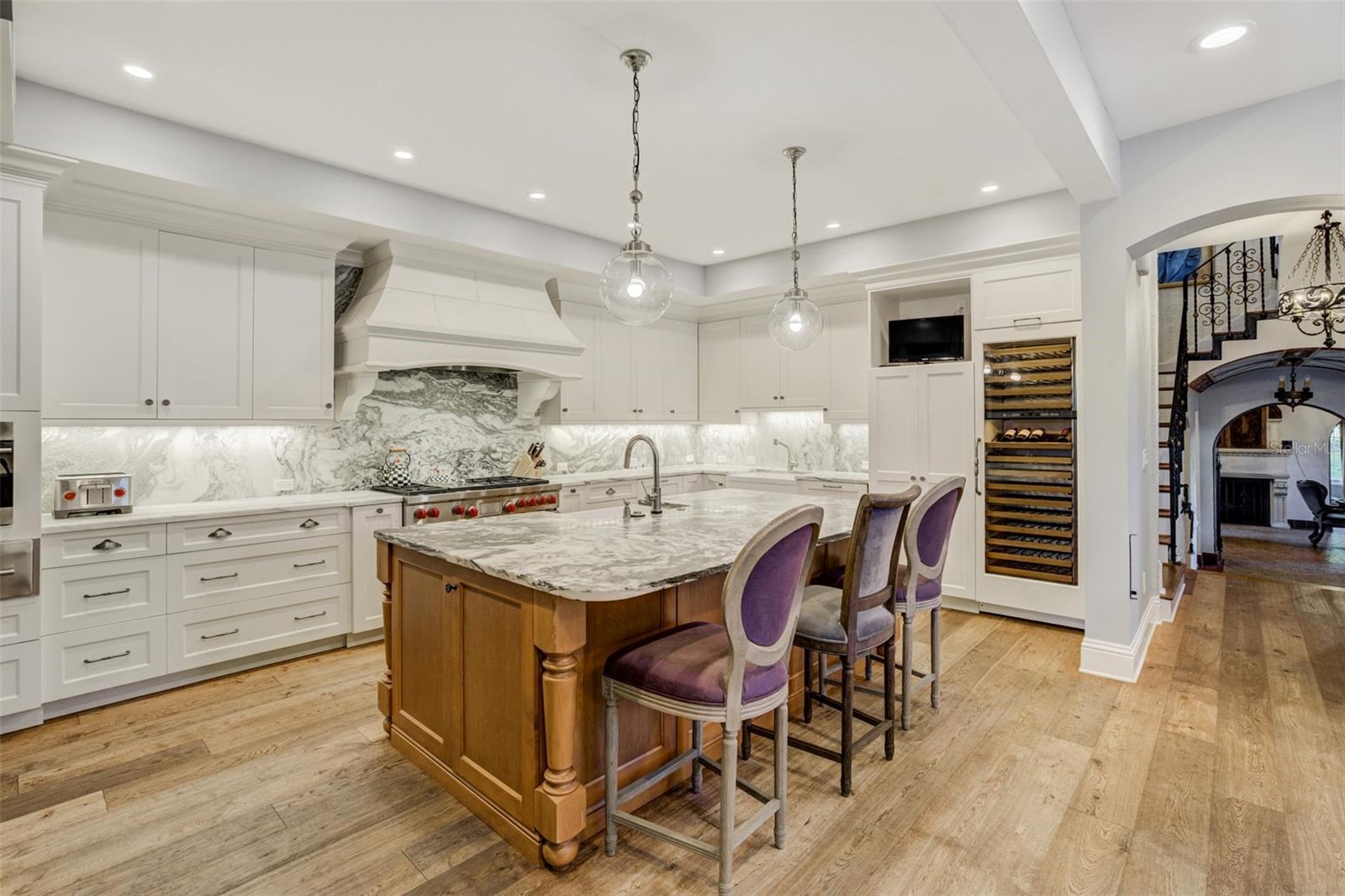 BELLEAIR ESTS - Residential