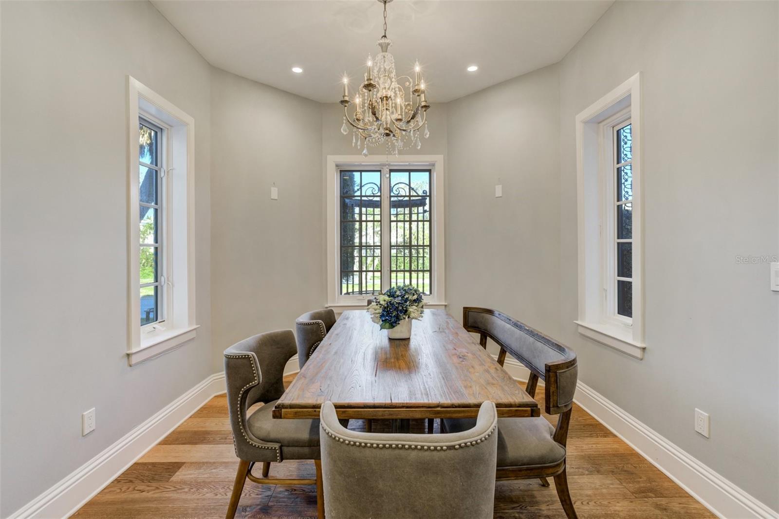 BELLEAIR ESTS - Residential