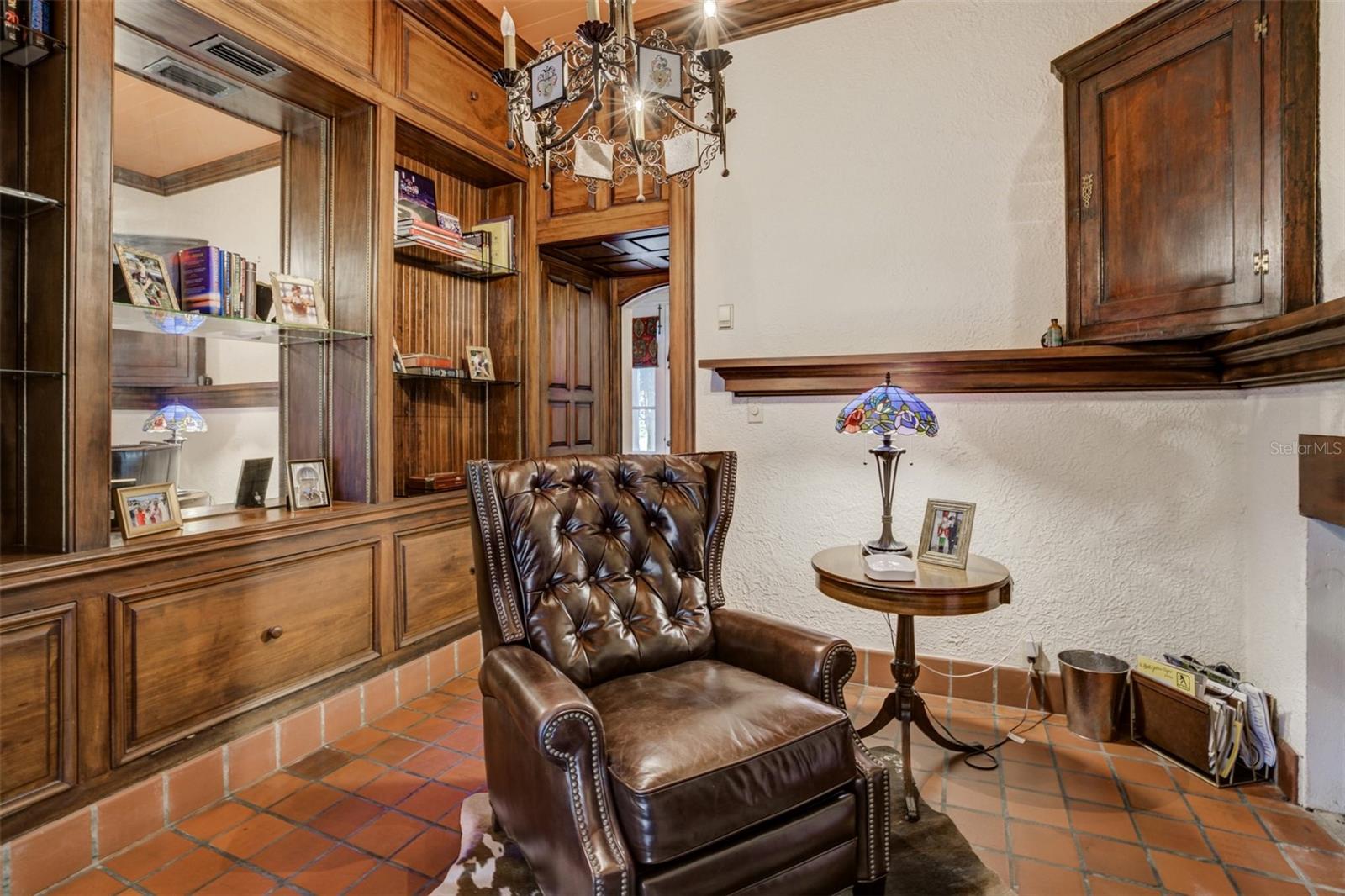 BELLEAIR ESTS - Residential