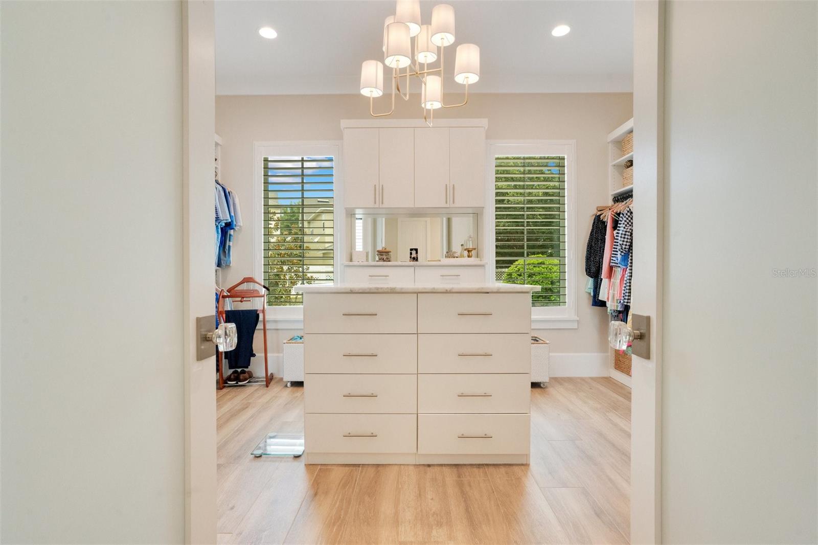 BALDWIN PARKA REP 1 - Residential