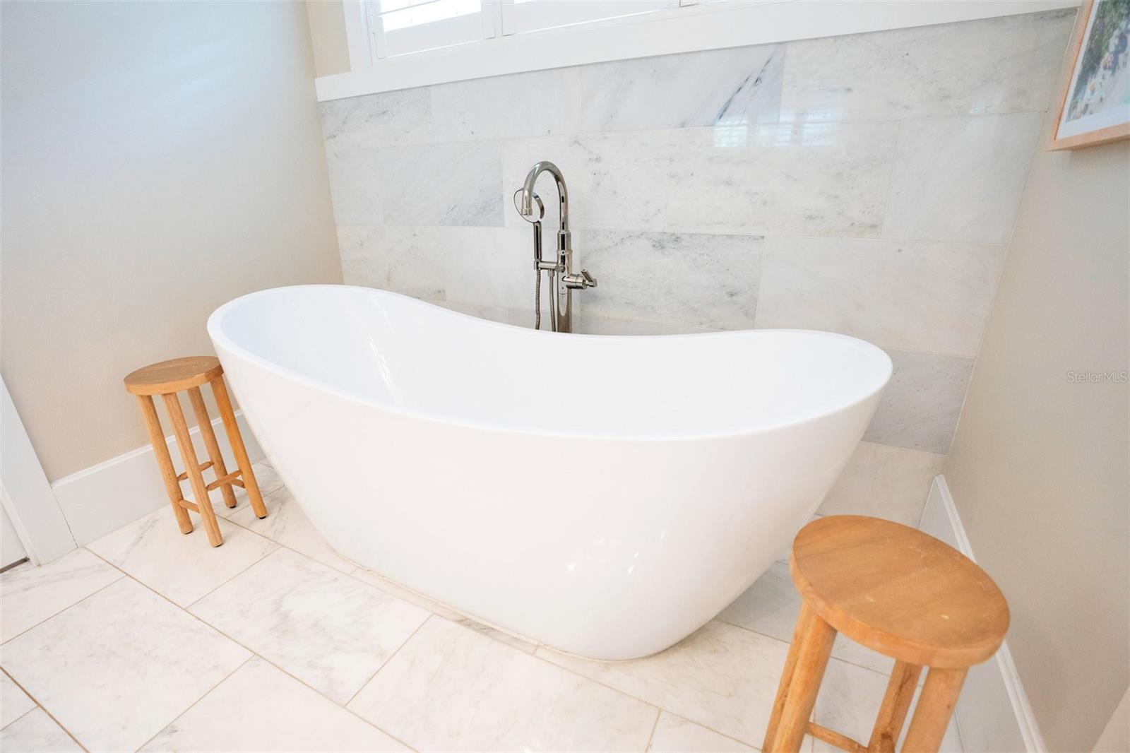 BALDWIN PARKA REP 1 - Residential