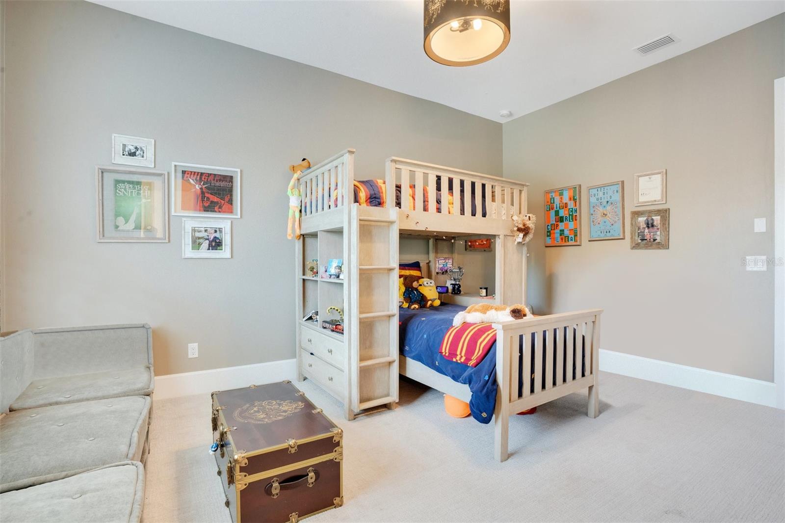 BALDWIN PARKA REP 1 - Residential