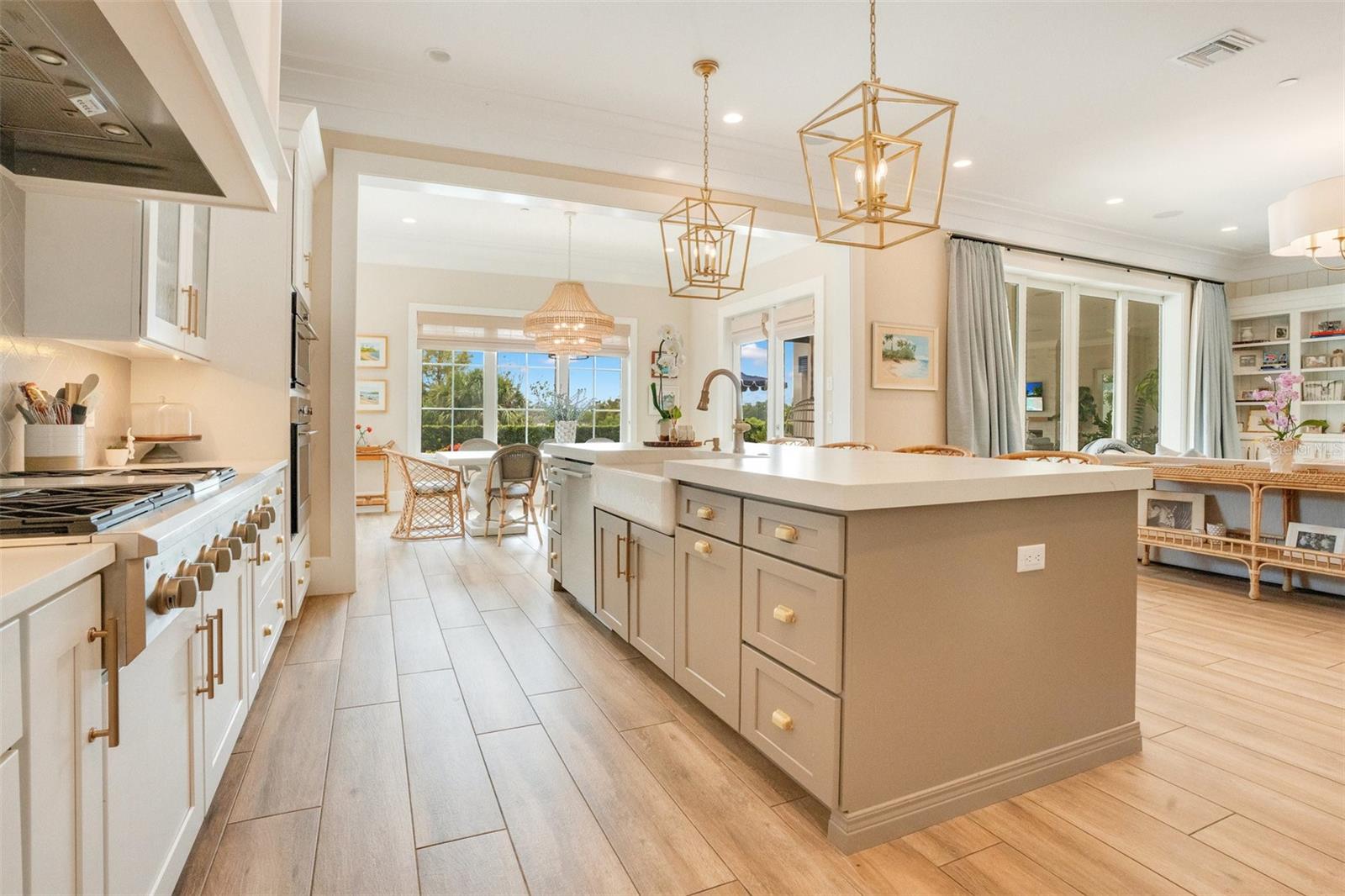 BALDWIN PARKA REP 1 - Residential