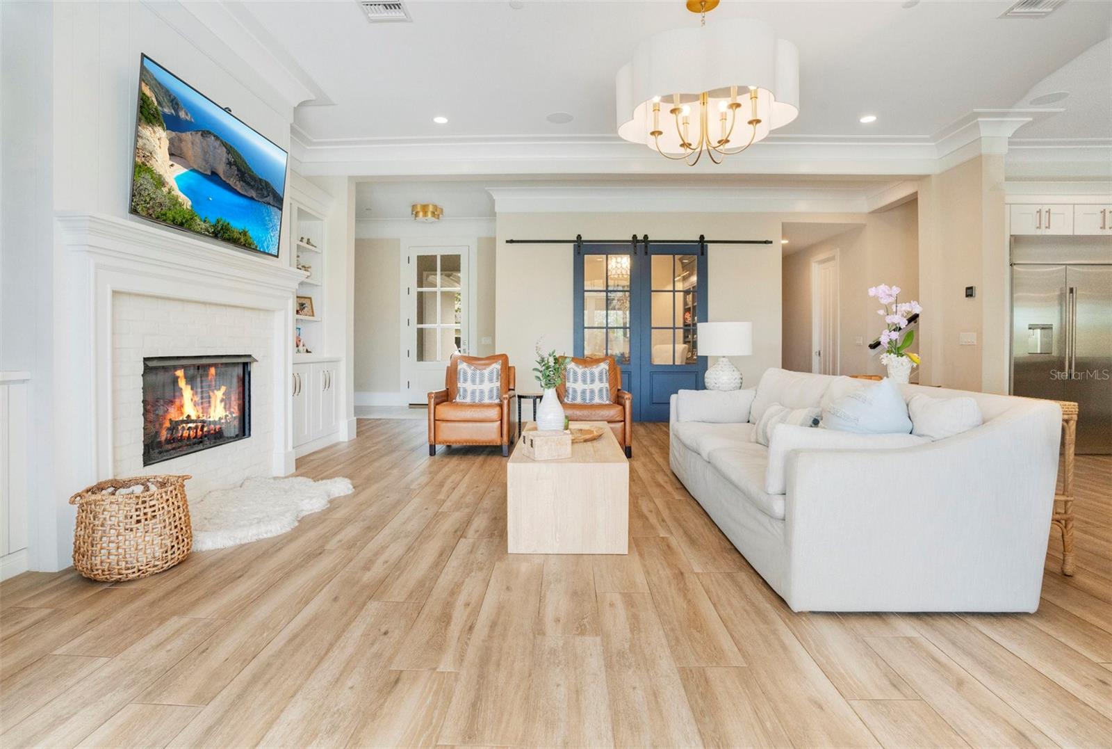 BALDWIN PARKA REP 1 - Residential