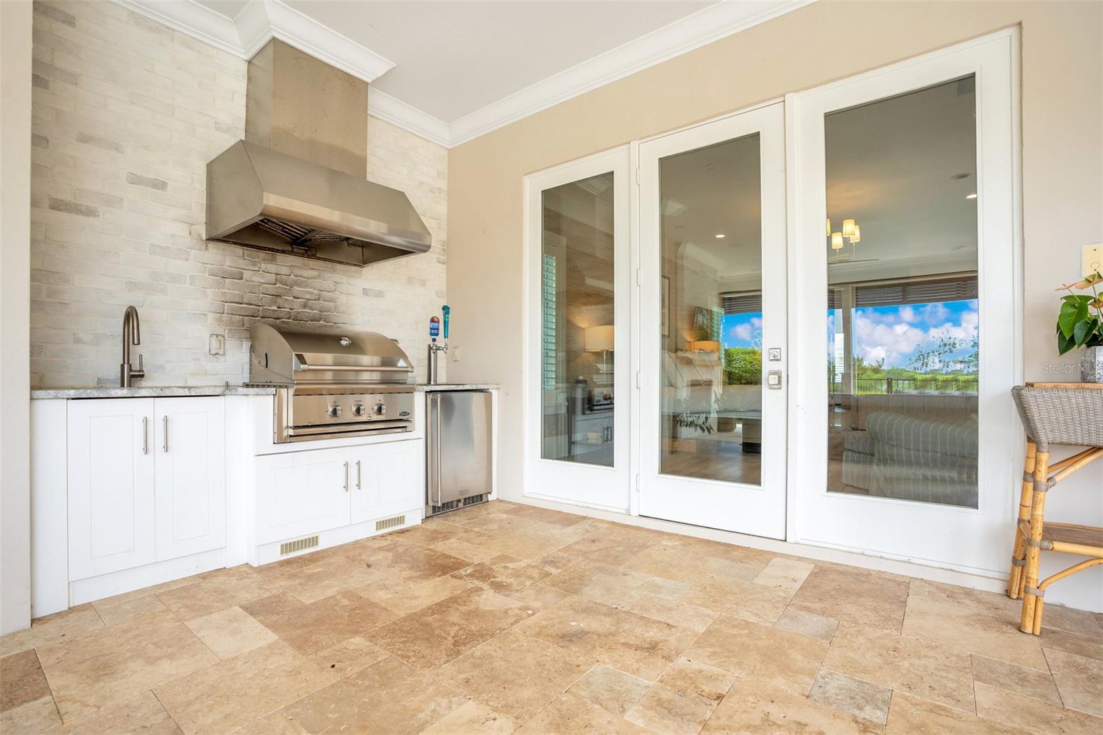 BALDWIN PARKA REP 1 - Residential