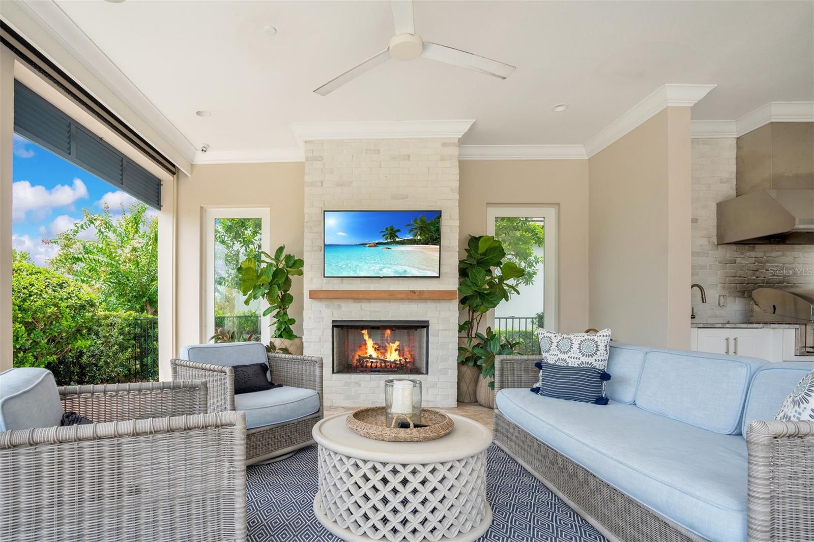 BALDWIN PARKA REP 1 - Residential