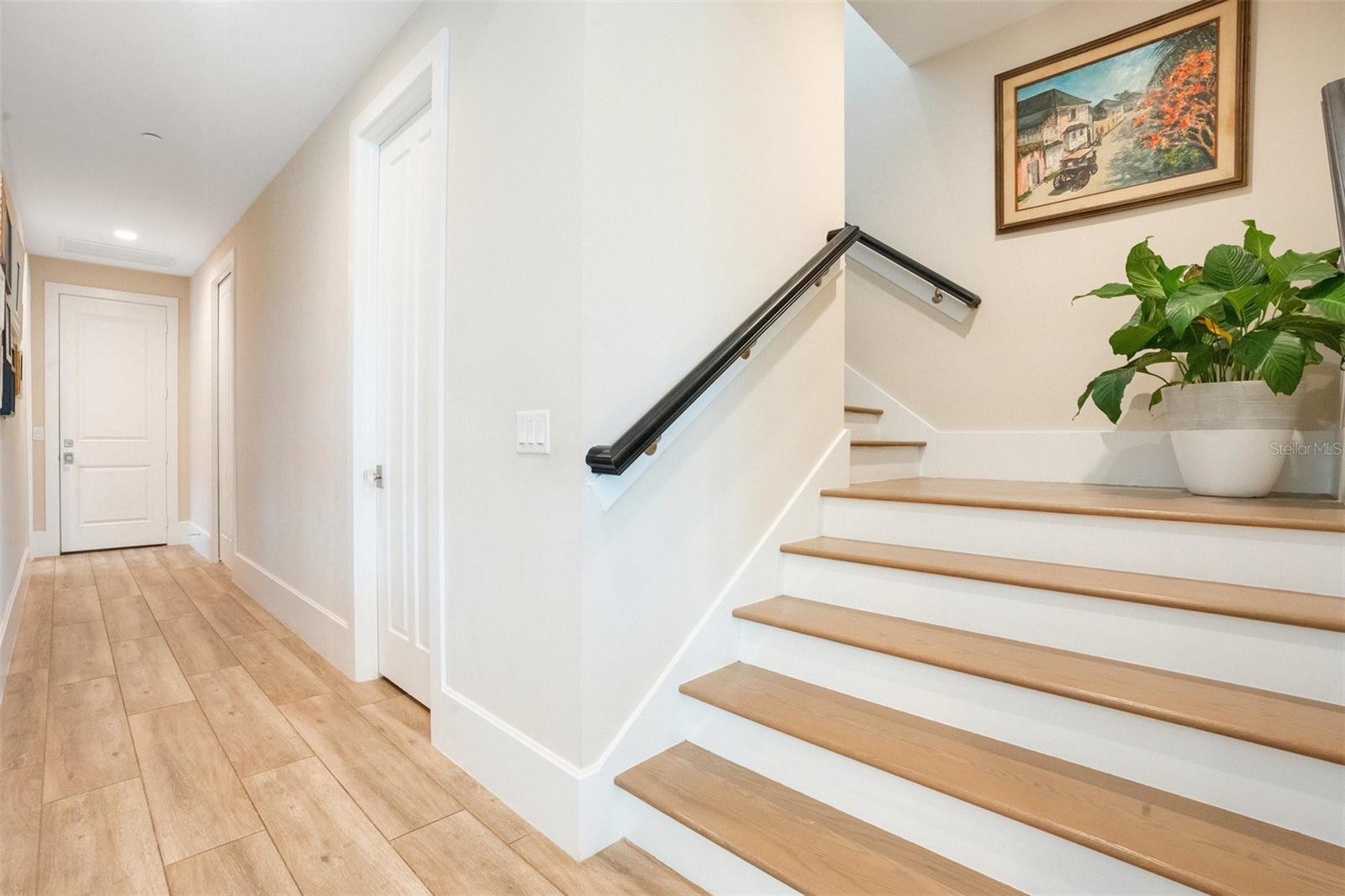 BALDWIN PARKA REP 1 - Residential