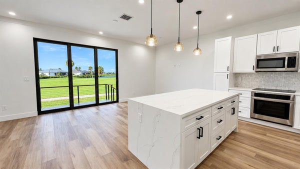 3609 BAL HARBOR BLVD UNIT 6, PUNTA GORDA, FL 33950 - Image ee3ebe21a549009a52e2e8129d184ecb/646395462