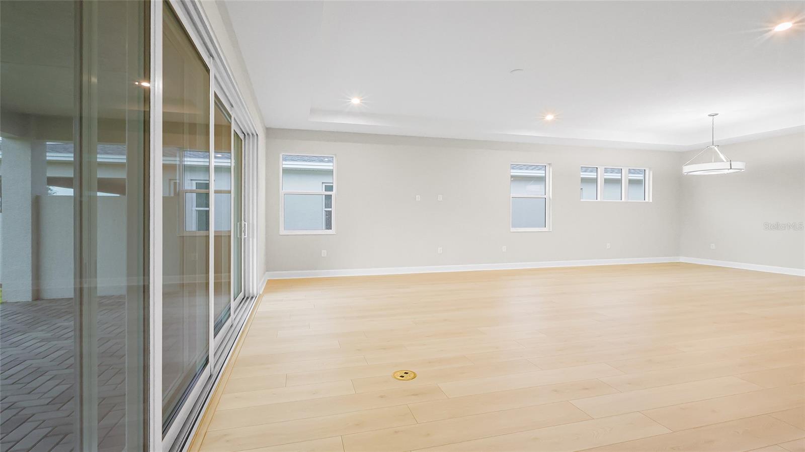 CRESSWIND AT LAKE HARRIS - Residential