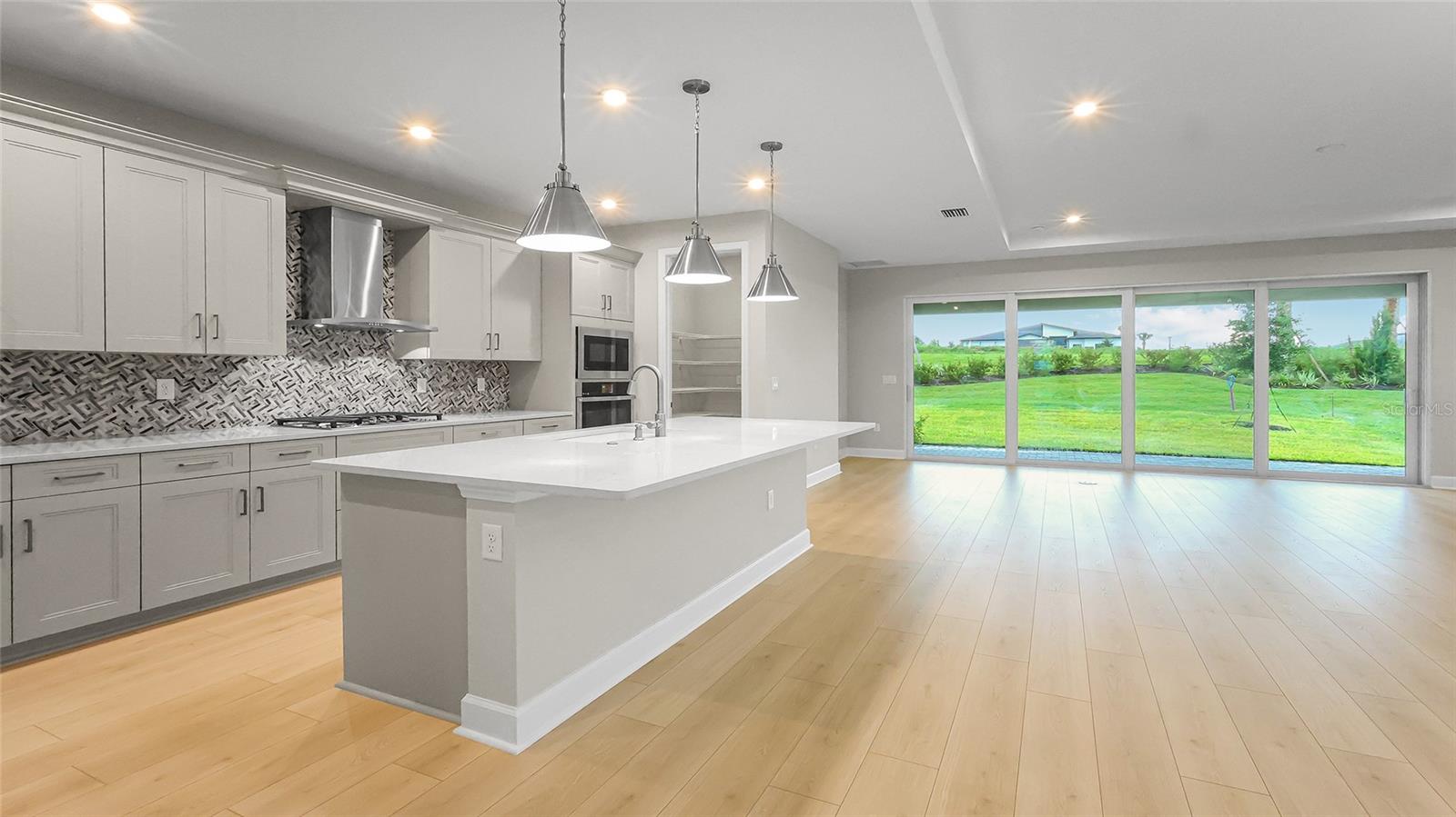 CRESSWIND AT LAKE HARRIS - Residential