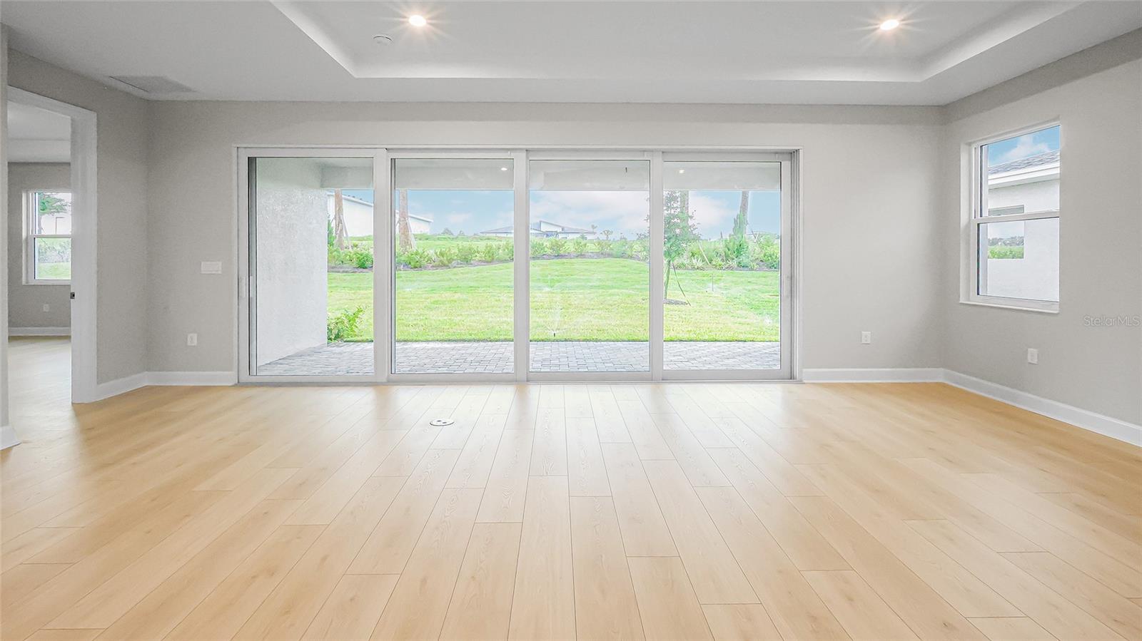 CRESSWIND AT LAKE HARRIS - Residential