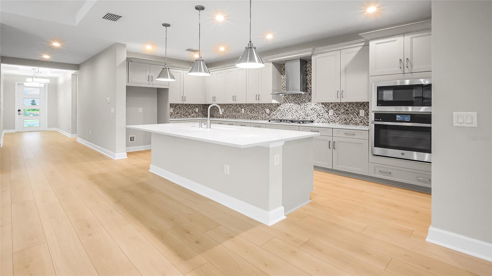 CRESSWIND AT LAKE HARRIS - Residential