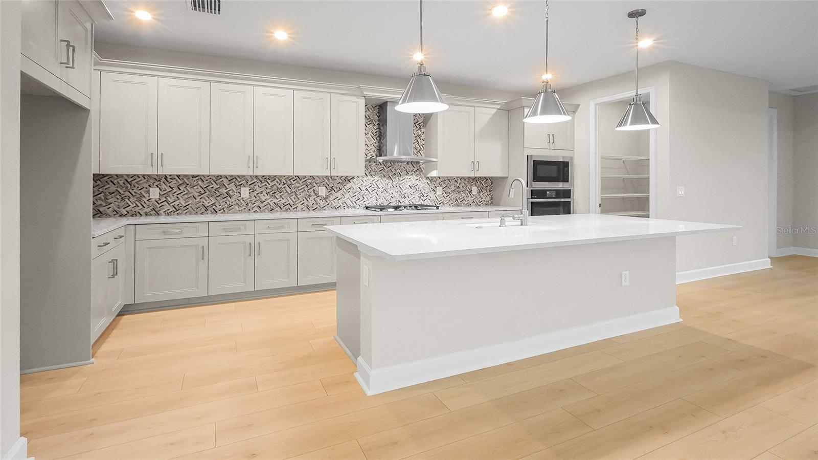 CRESSWIND AT LAKE HARRIS - Residential