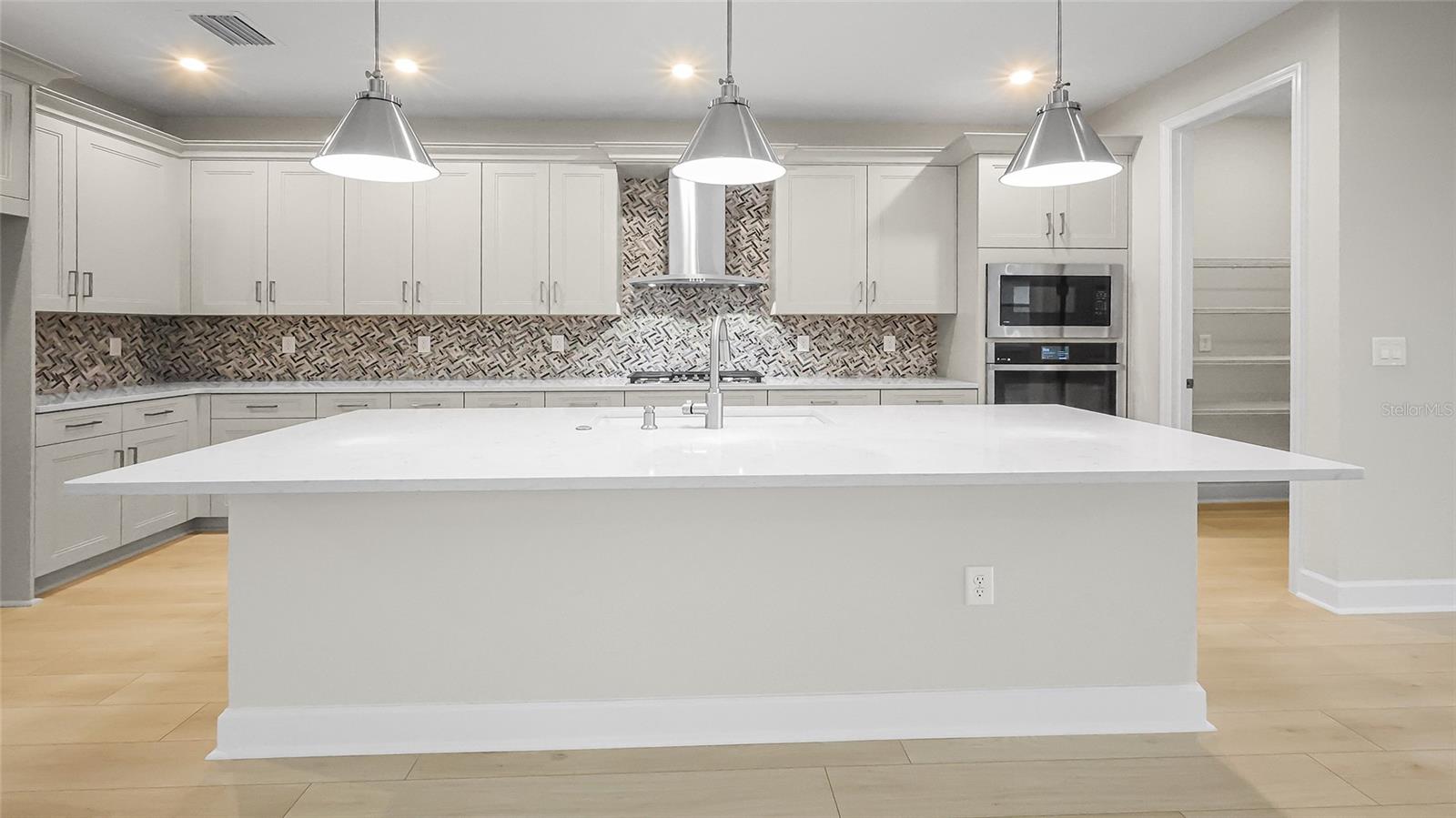 CRESSWIND AT LAKE HARRIS - Residential