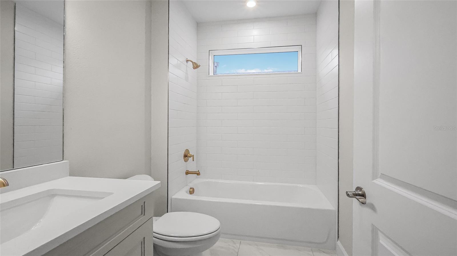 CRESSWIND AT LAKE HARRIS - Residential