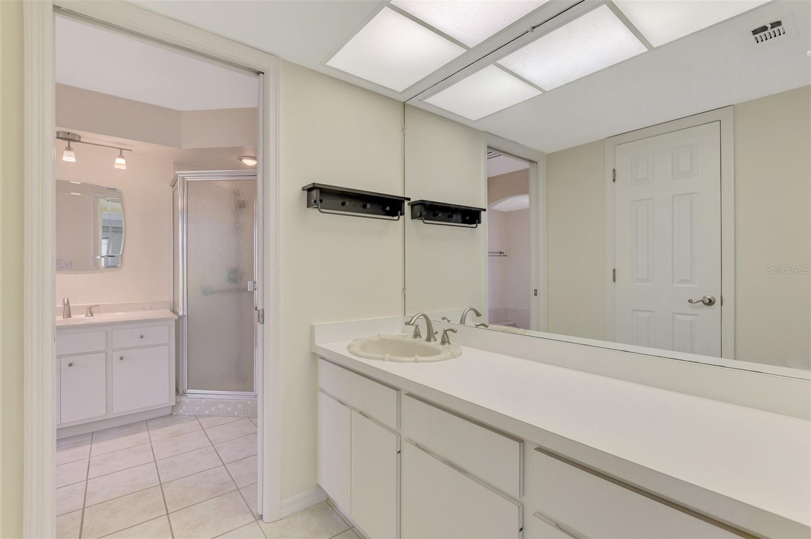 DESOTO LAKES COUNTRY CLUB COLONY 5 - Residential