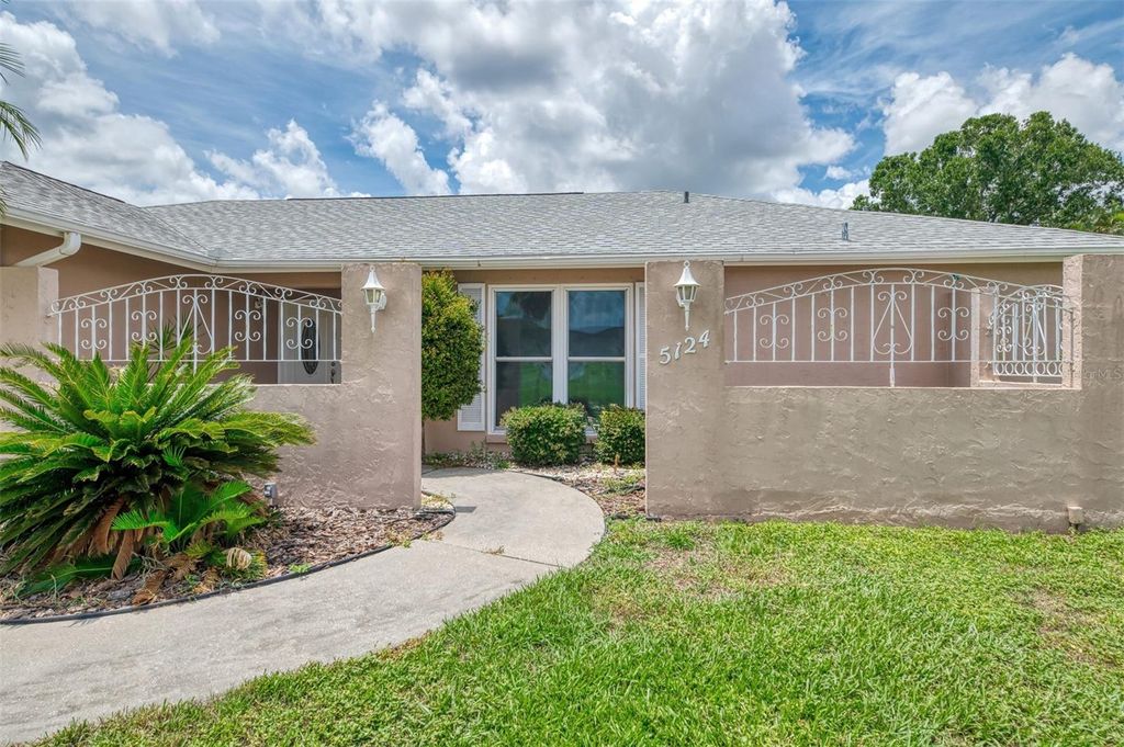 Photo of 5124 Palm Aire Drive, Sarasota, FL 34243 (MLS # A4656473)