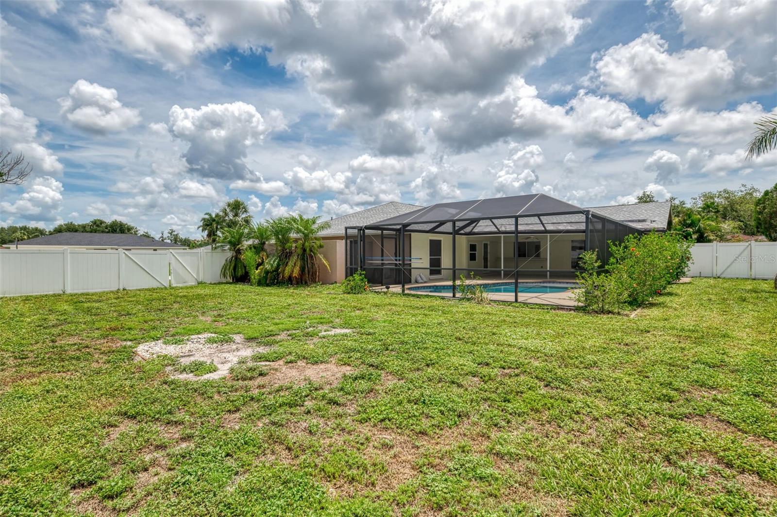 DESOTO LAKES COUNTRY CLUB COLONY 5 - Residential