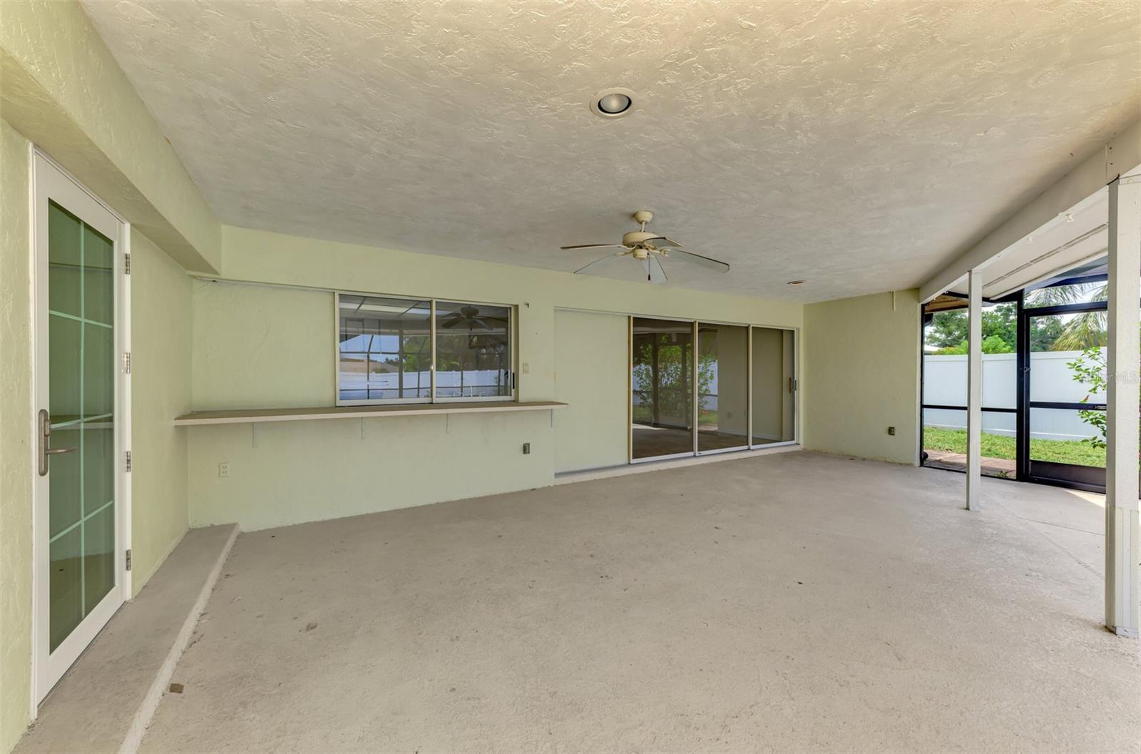 DESOTO LAKES COUNTRY CLUB COLONY 5 - Residential