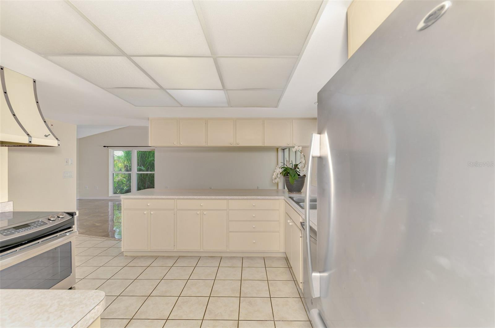 DESOTO LAKES COUNTRY CLUB COLONY 5 - Residential