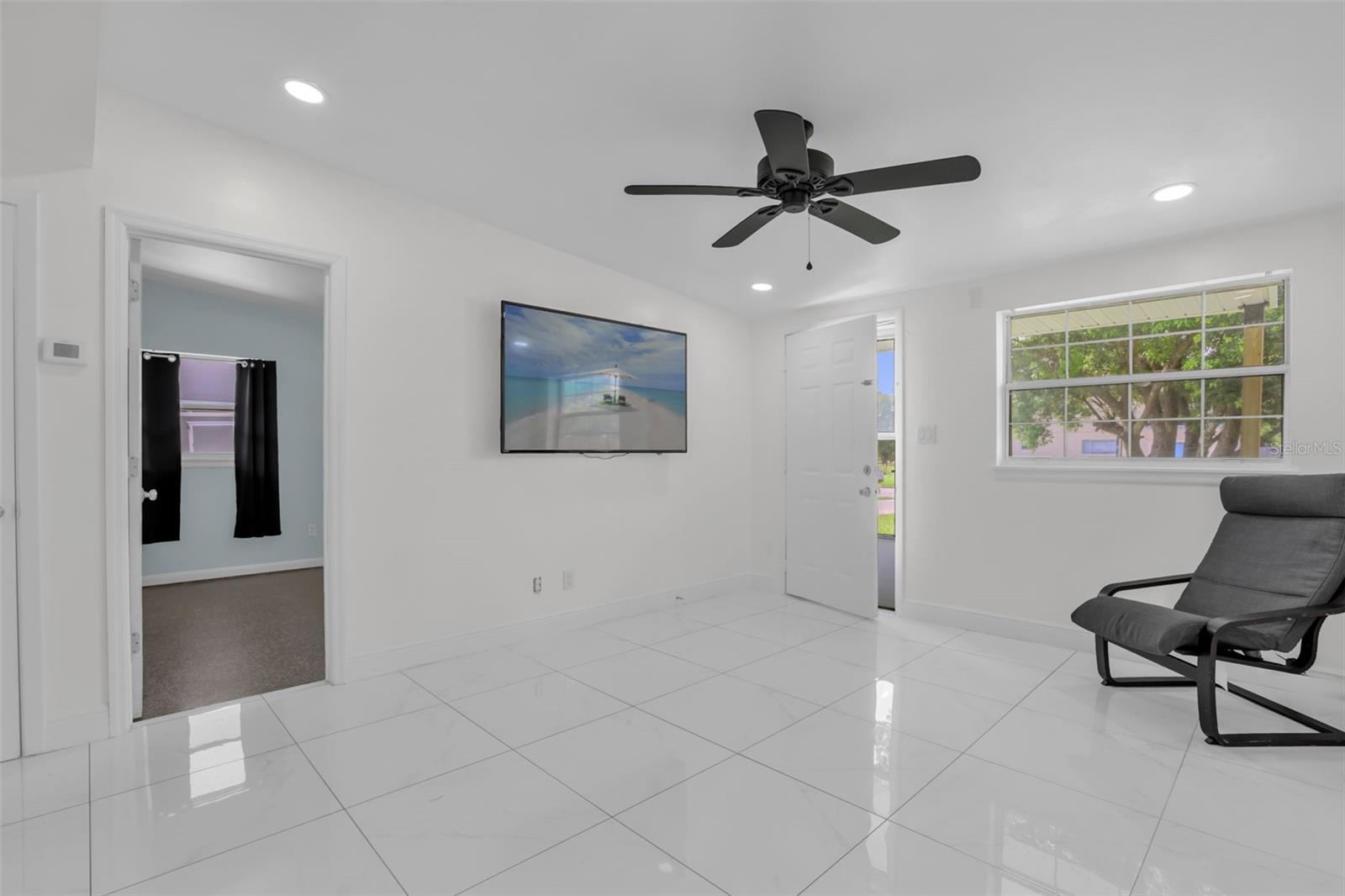 7013 COCOS DRIVE