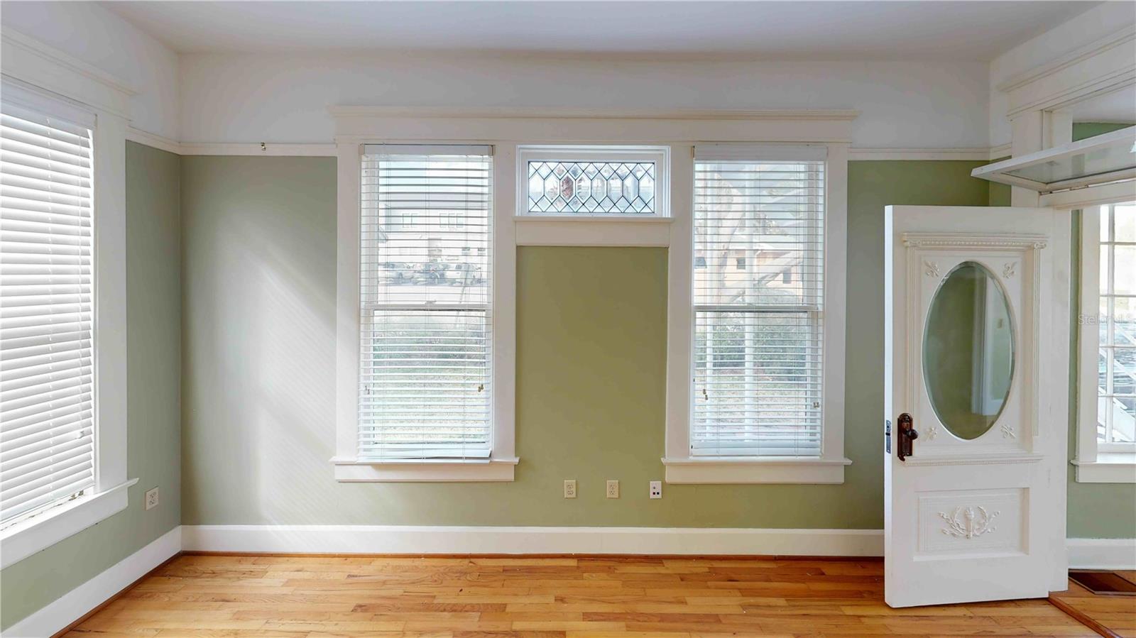 FLOOD & CASONS ADD - Commercial Lease