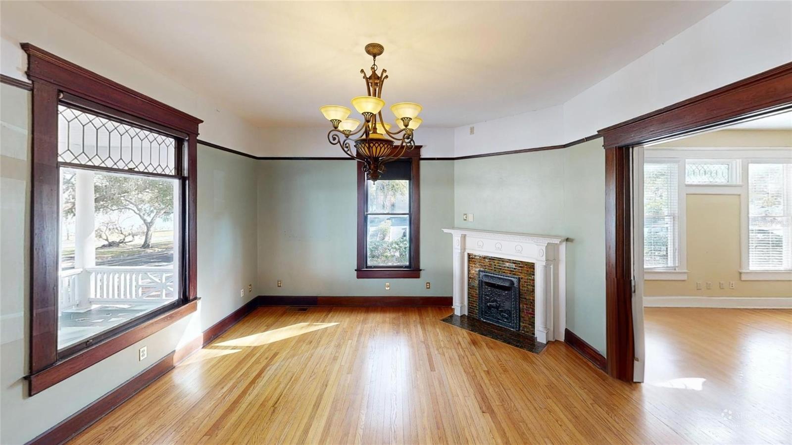 FLOOD & CASONS ADD - Commercial Lease