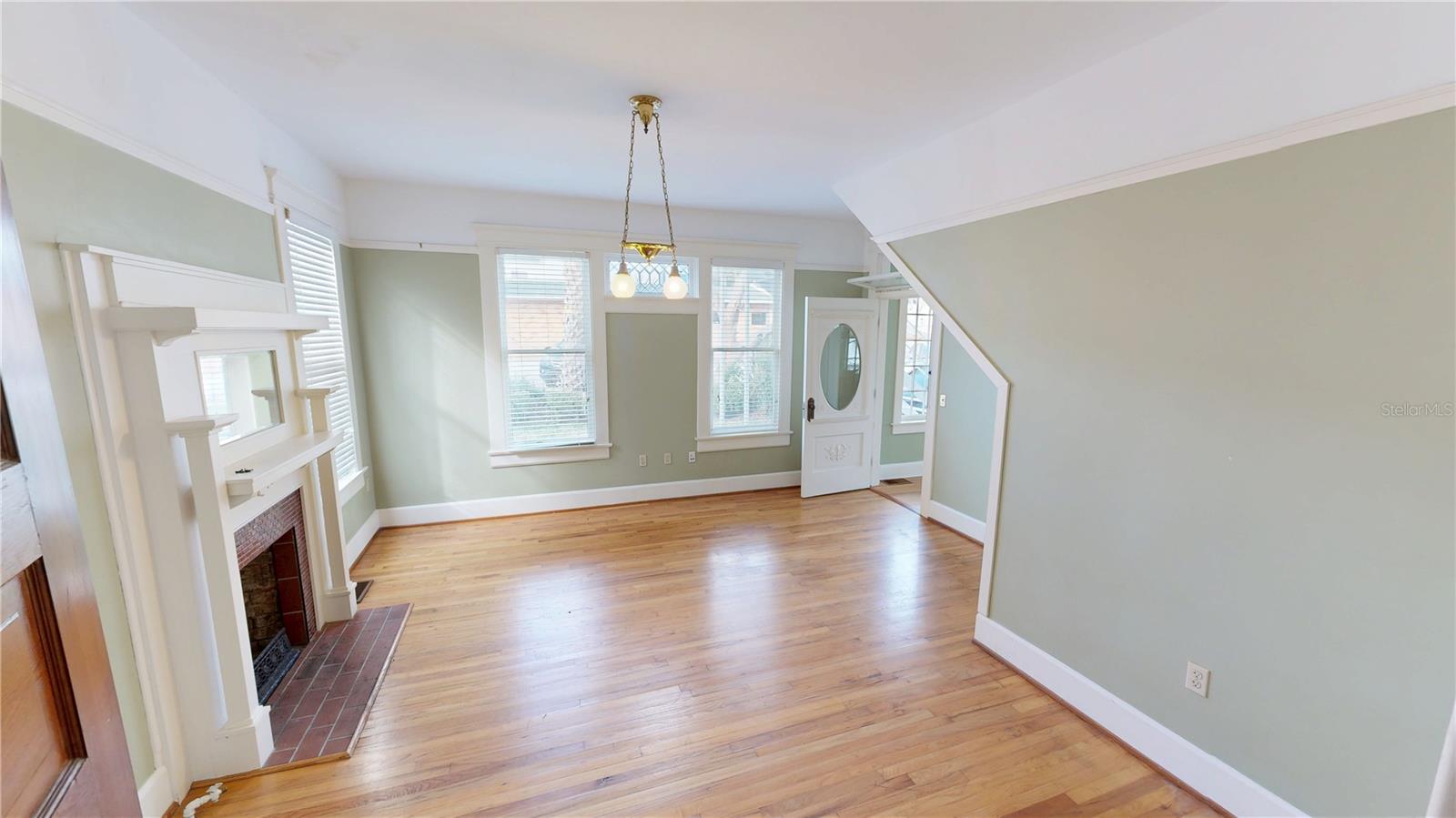 FLOOD & CASONS ADD - Commercial Lease