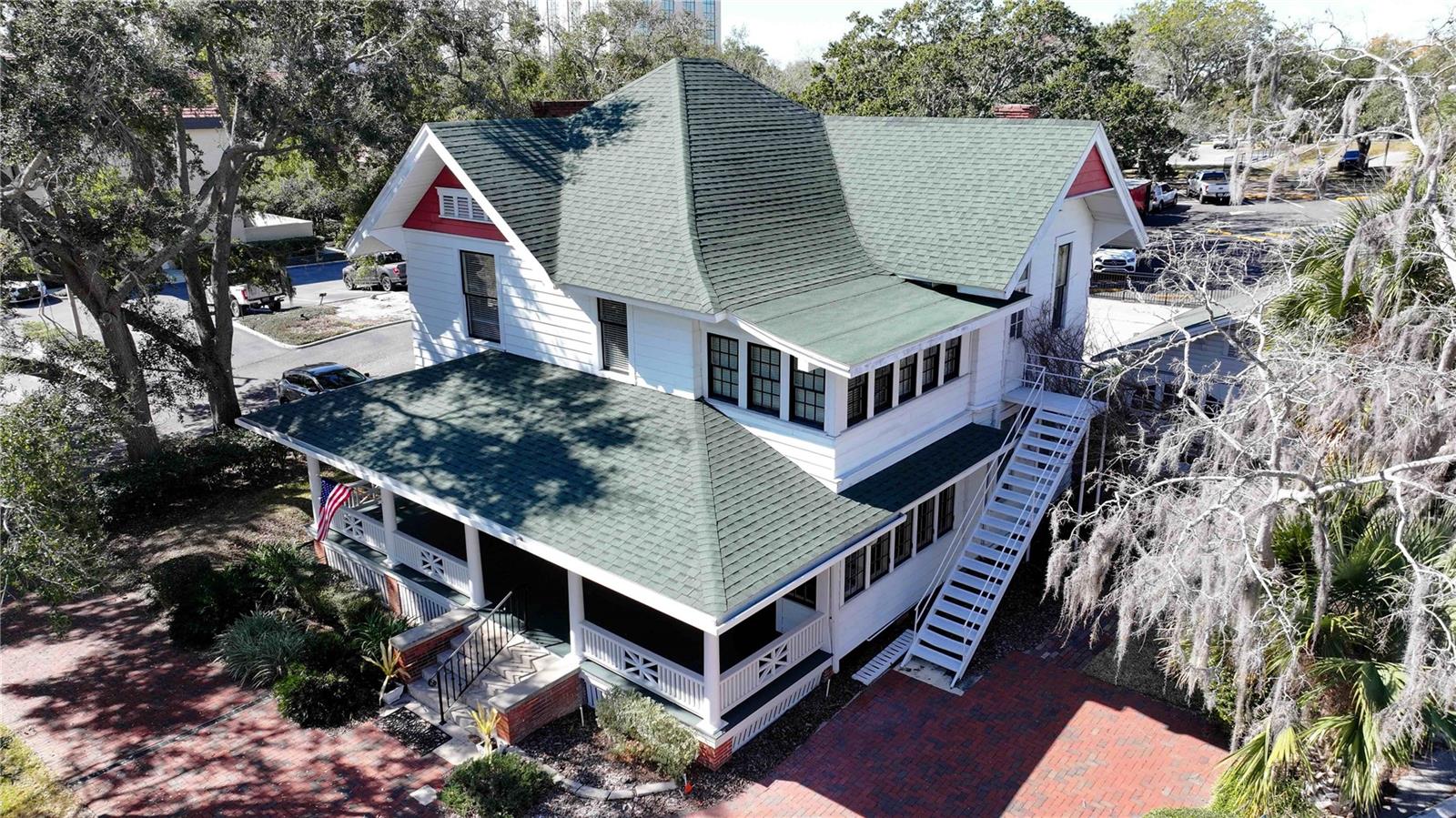 FLOOD & CASONS ADD - Commercial Lease