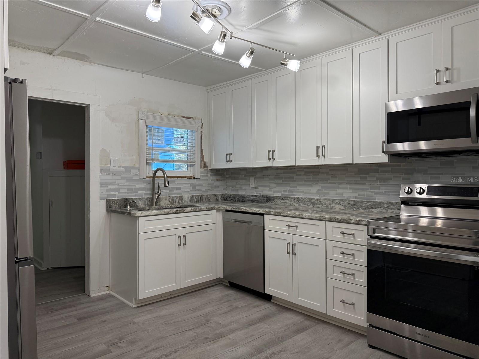 TURNBULL SHORES LTS 01-99 INC - Residential