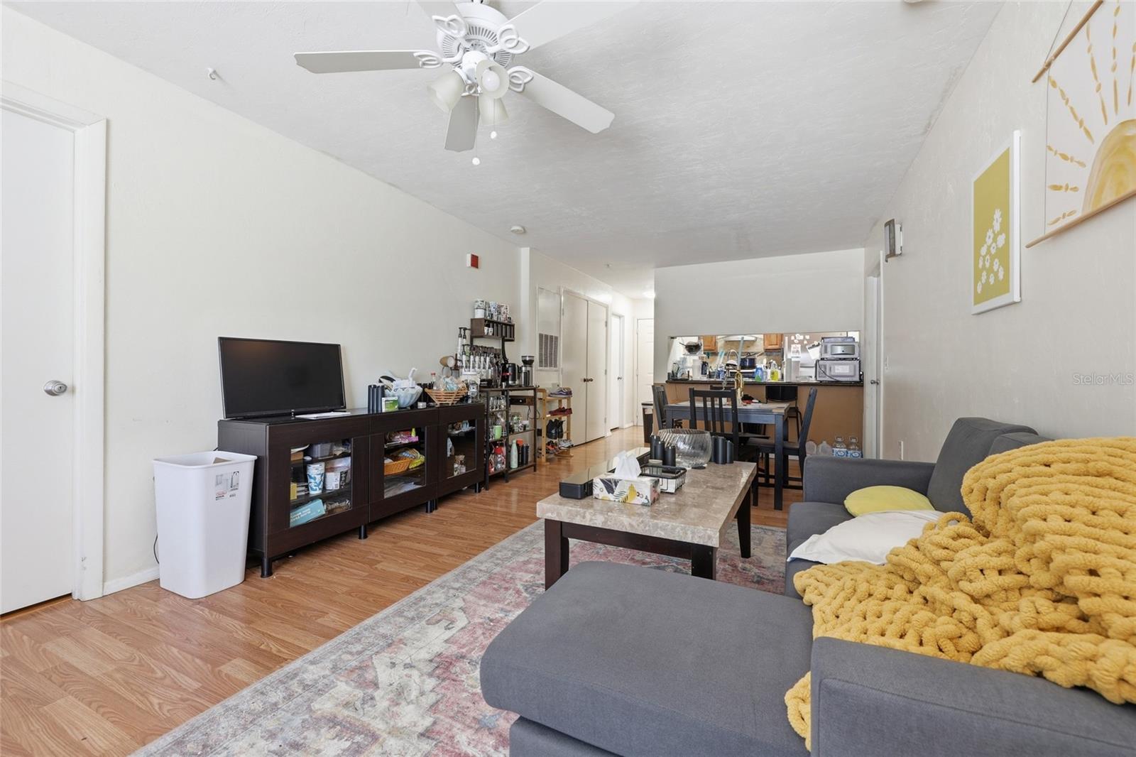 COUNTRYSIDE UNIVERSITY - Residential