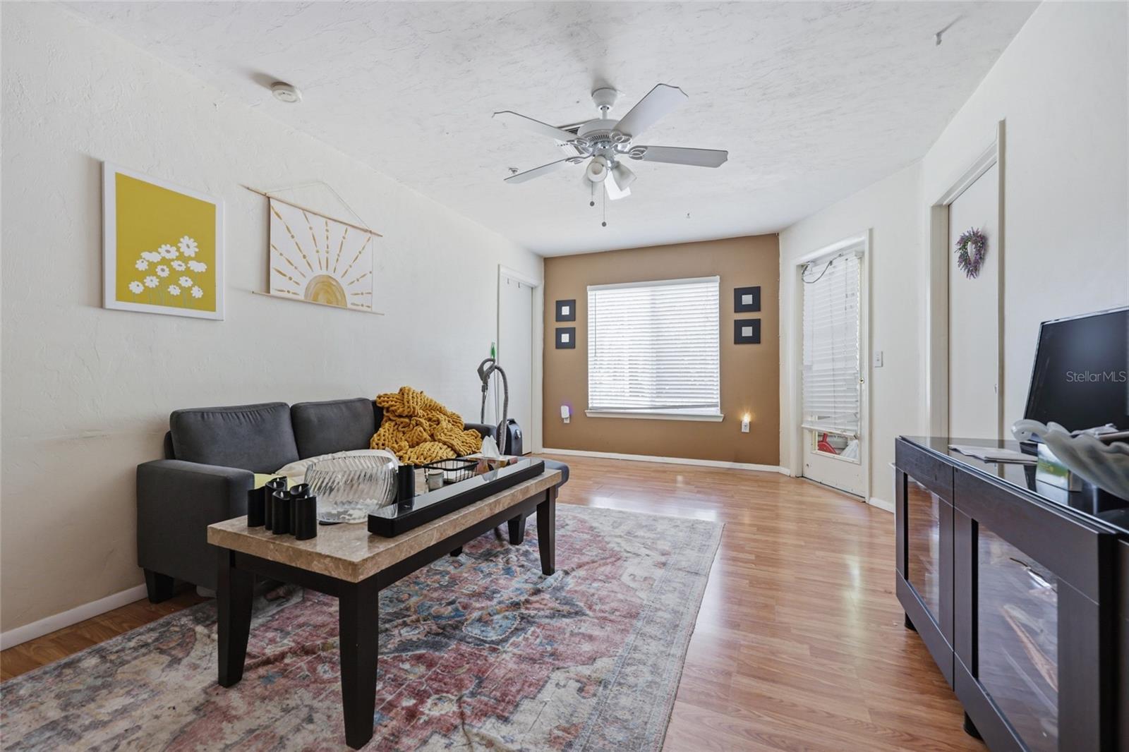 COUNTRYSIDE UNIVERSITY - Residential