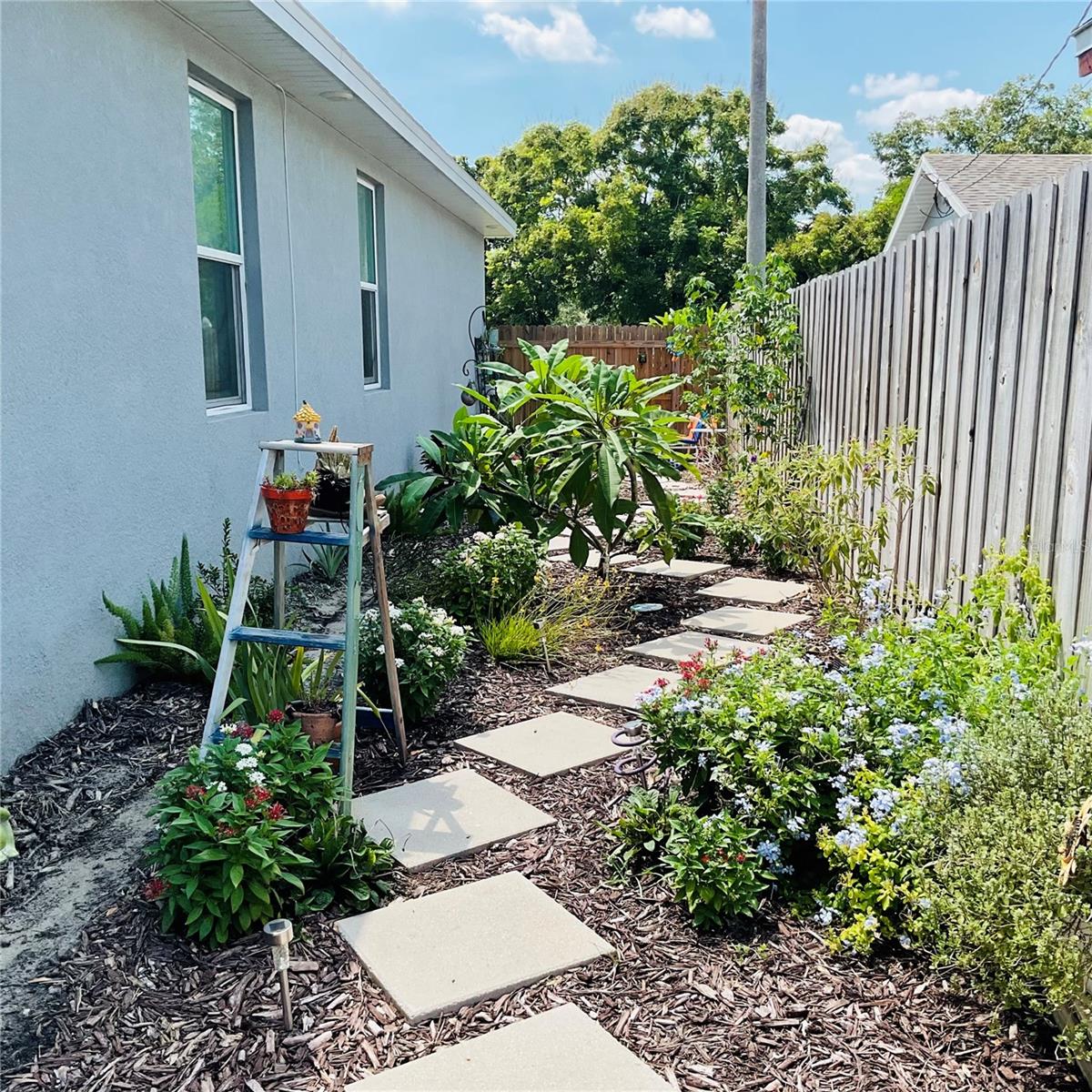 DUNDEE - Residential