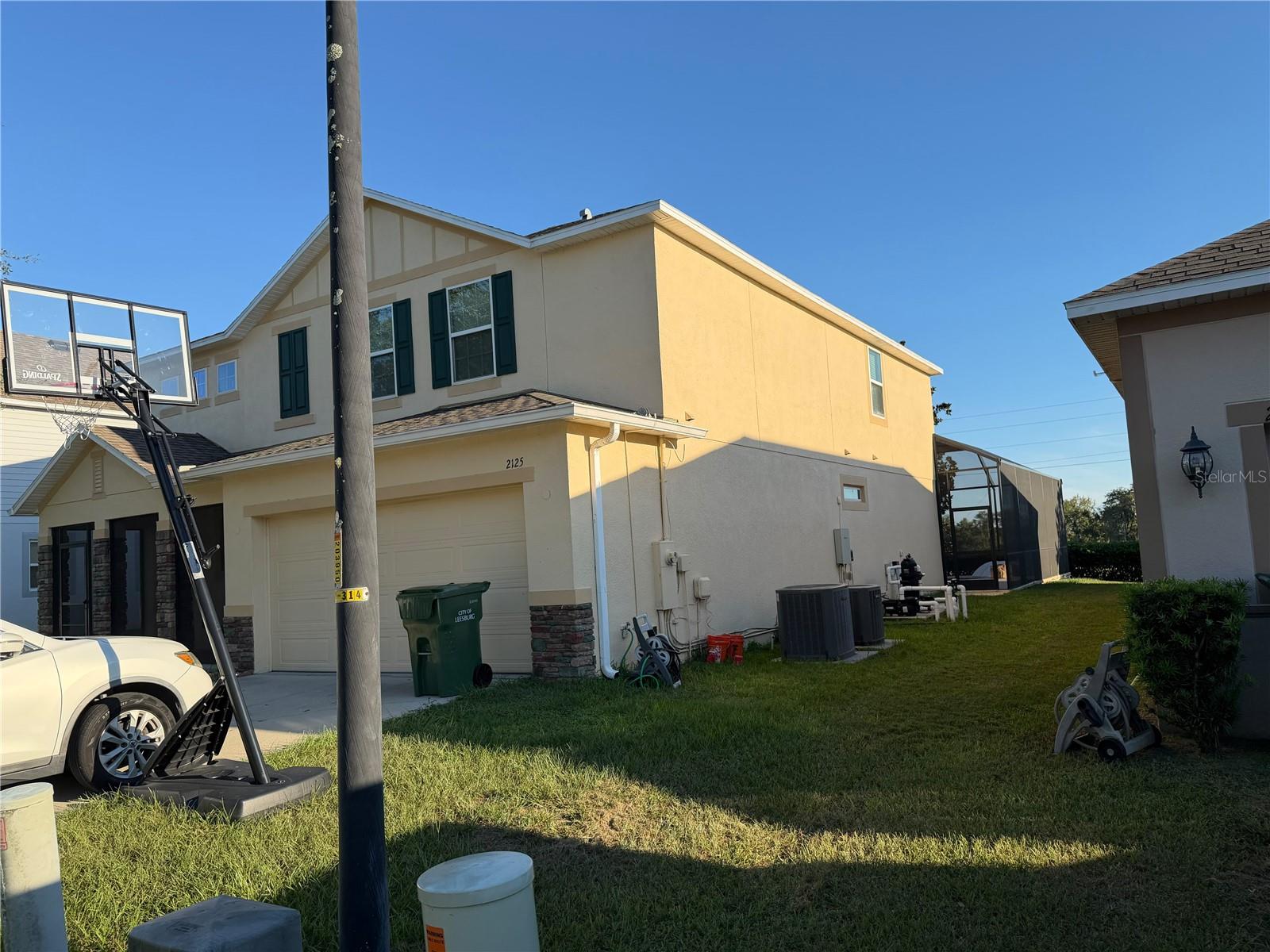 2125 AMOR WAY