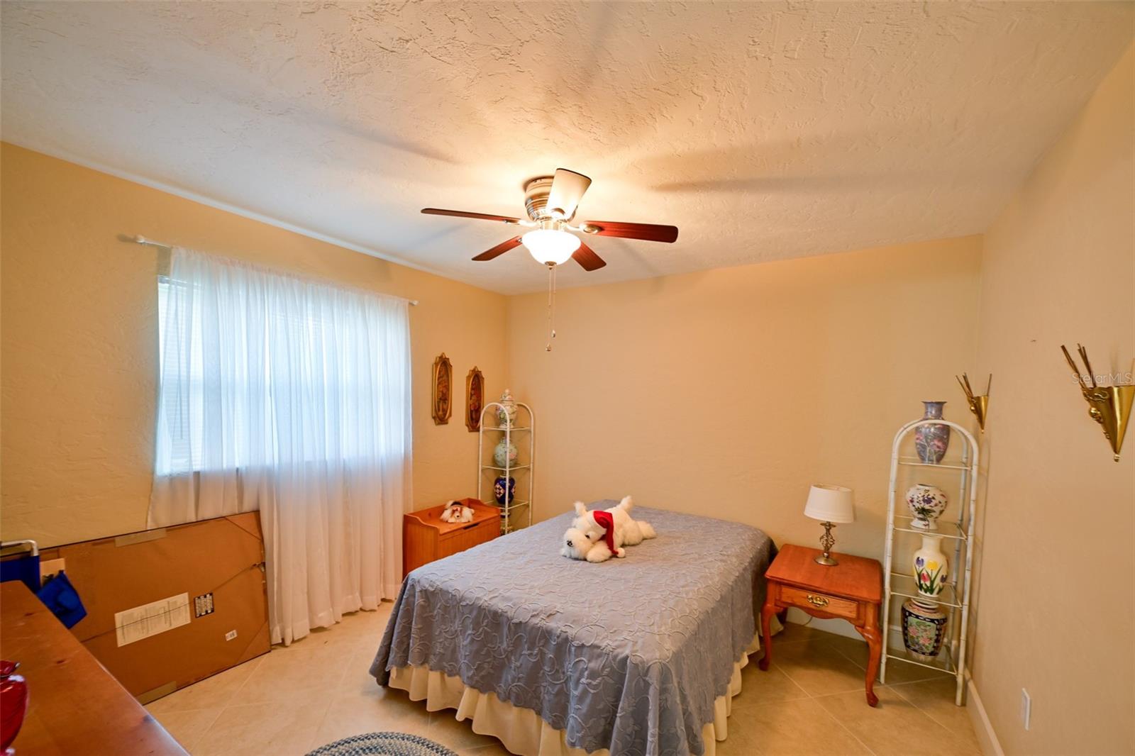 VILLAGE GREEN FOREST LAKE 12 - Residential