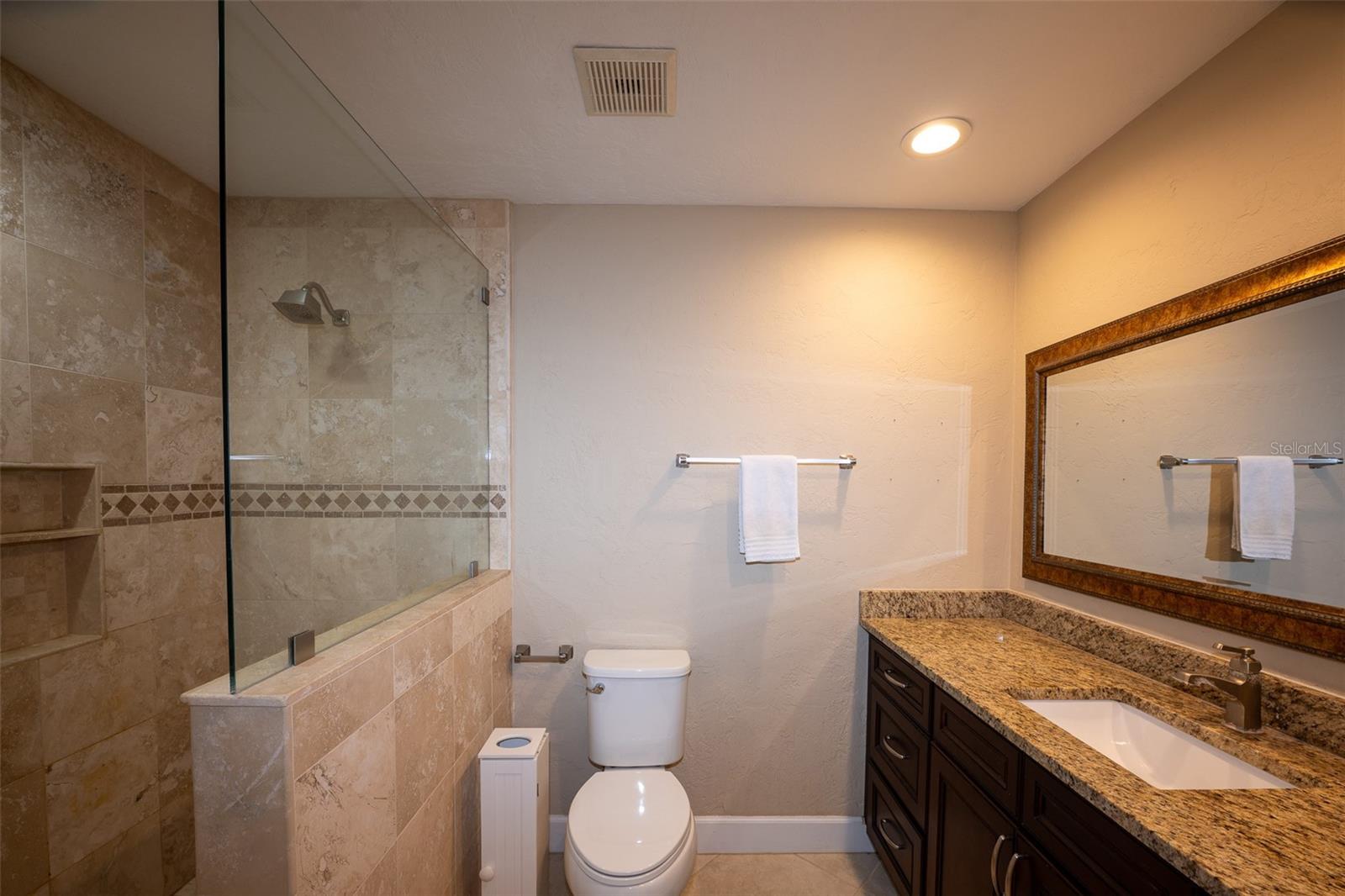 VILLAGE GREEN FOREST LAKE 12 - Residential