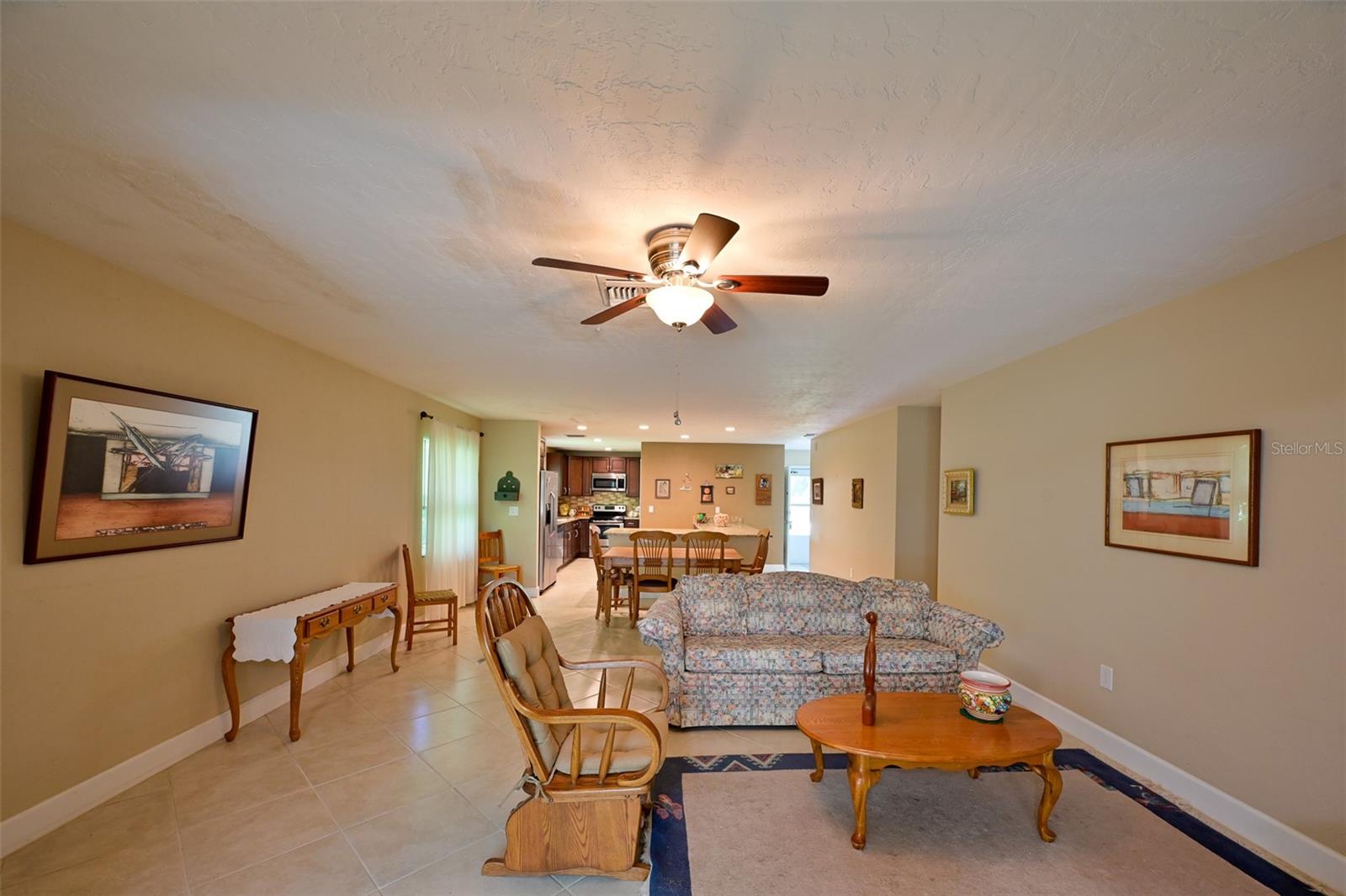 VILLAGE GREEN FOREST LAKE 12 - Residential