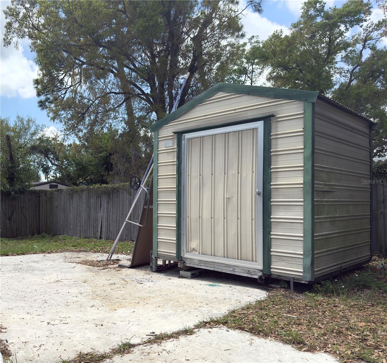 SHADY REST LOT 5 - Residential