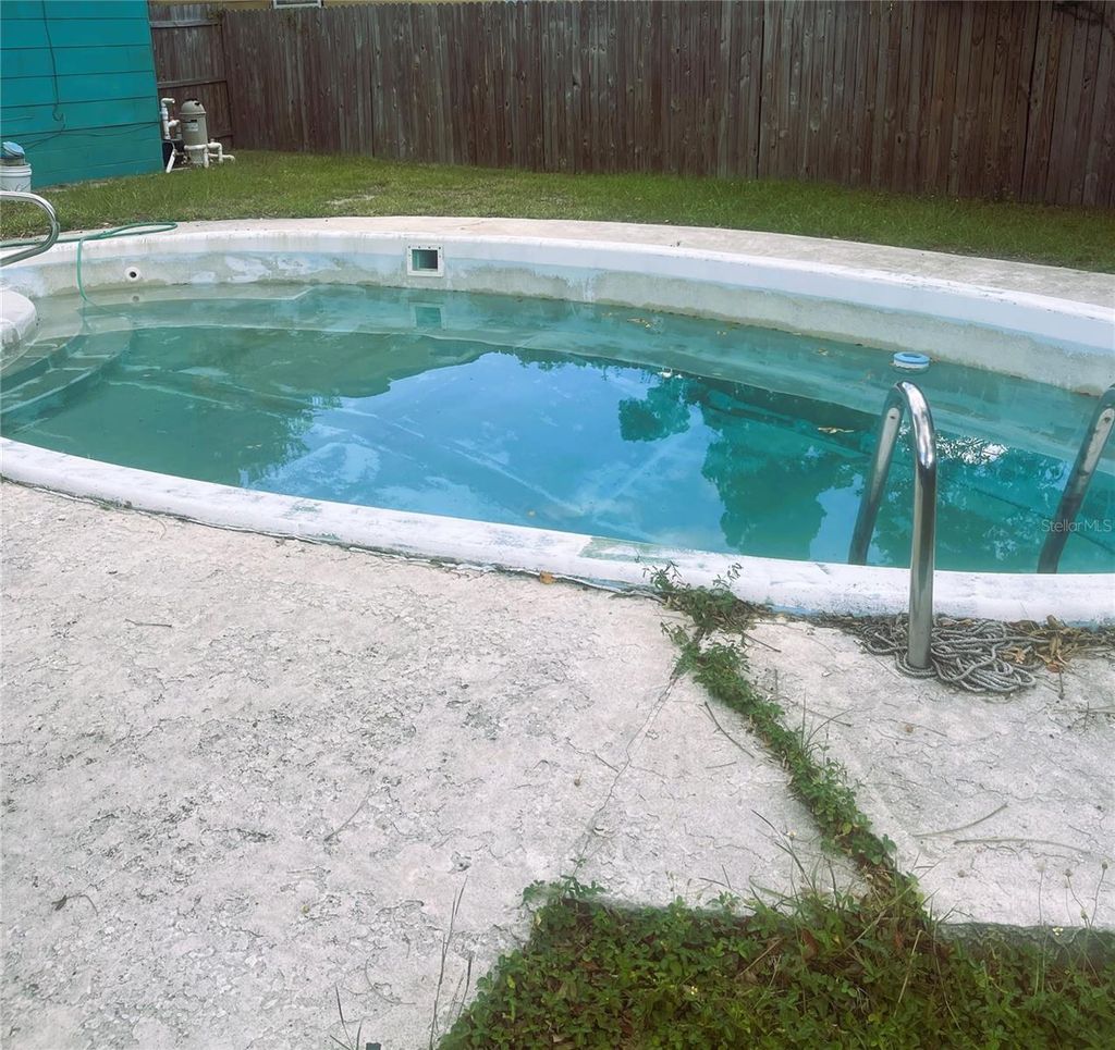 Photo of 4103 E Hanna Avenue, Tampa, FL 33610 (MLS # TB8485116)