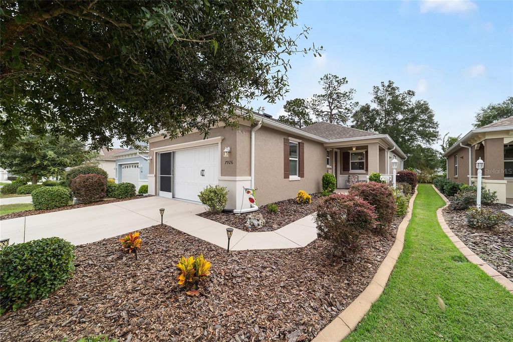 Photo of 7926 SW 87th Loop, Ocala, FL 34476 (MLS # OM711099)