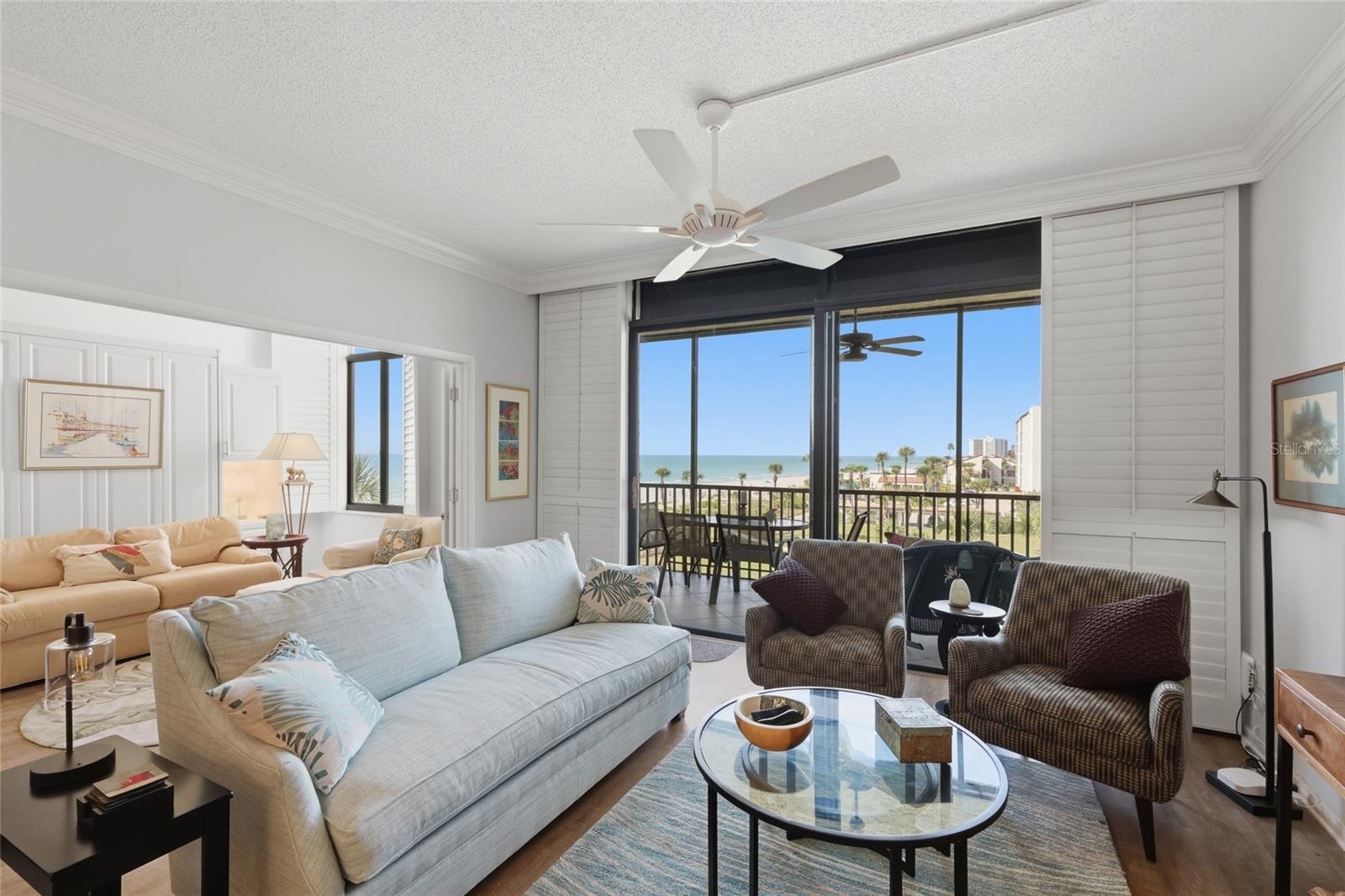 SEAPLACE III - Residential