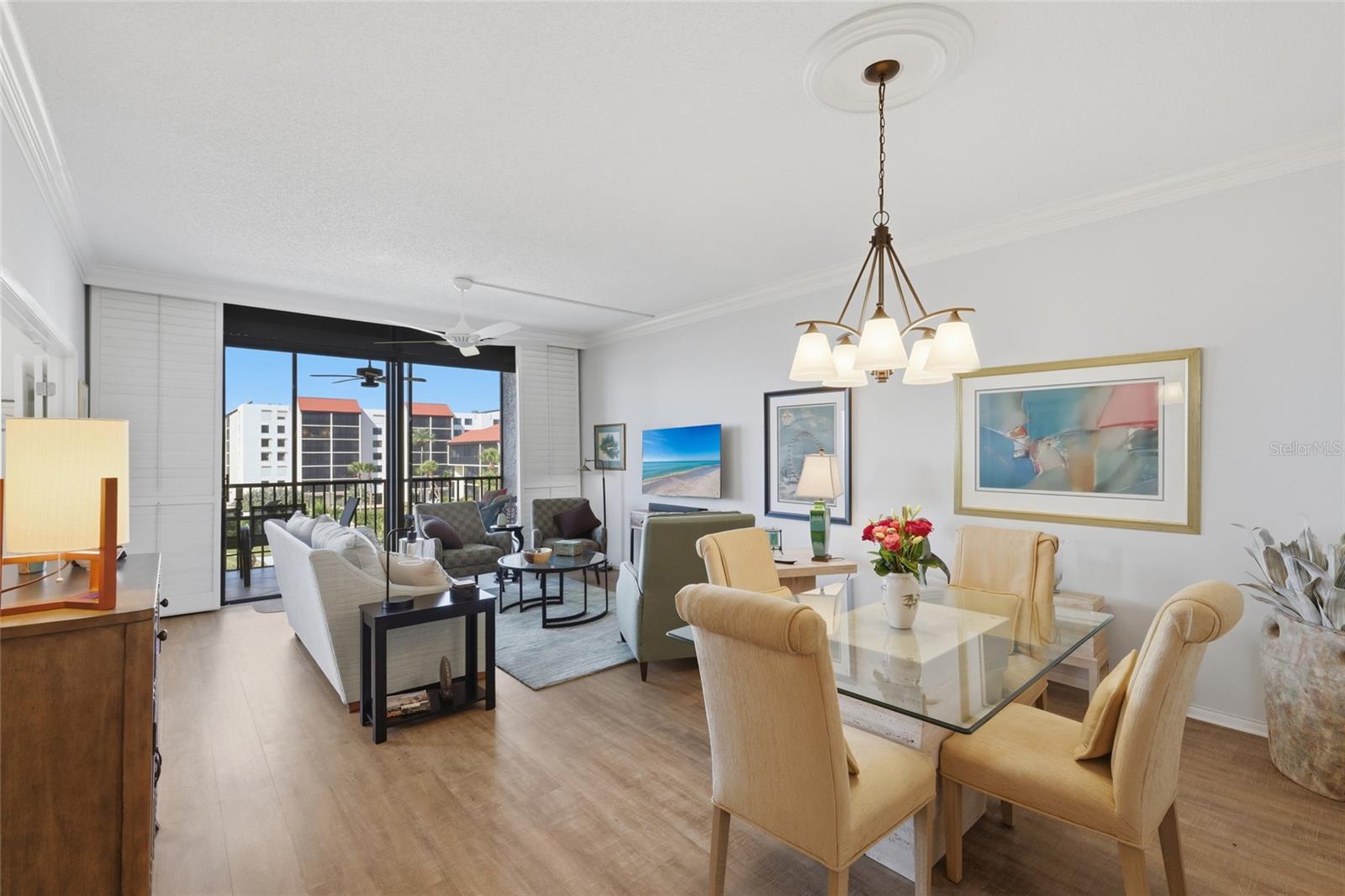 SEAPLACE III - Residential