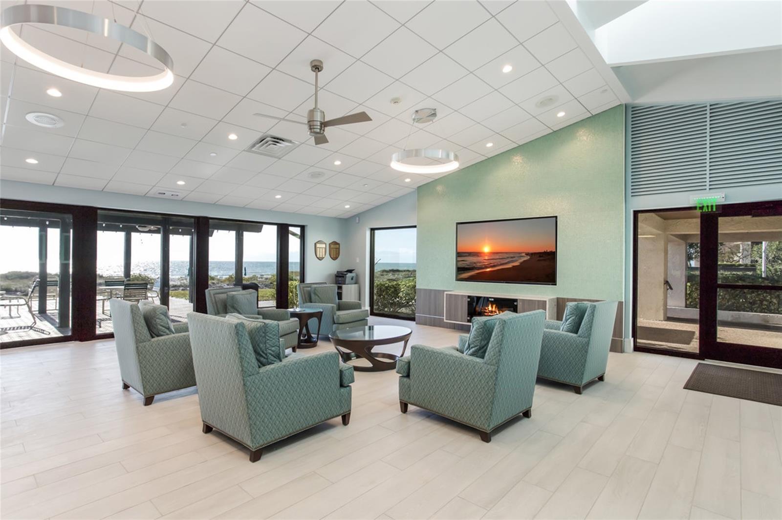 SEAPLACE III - Residential