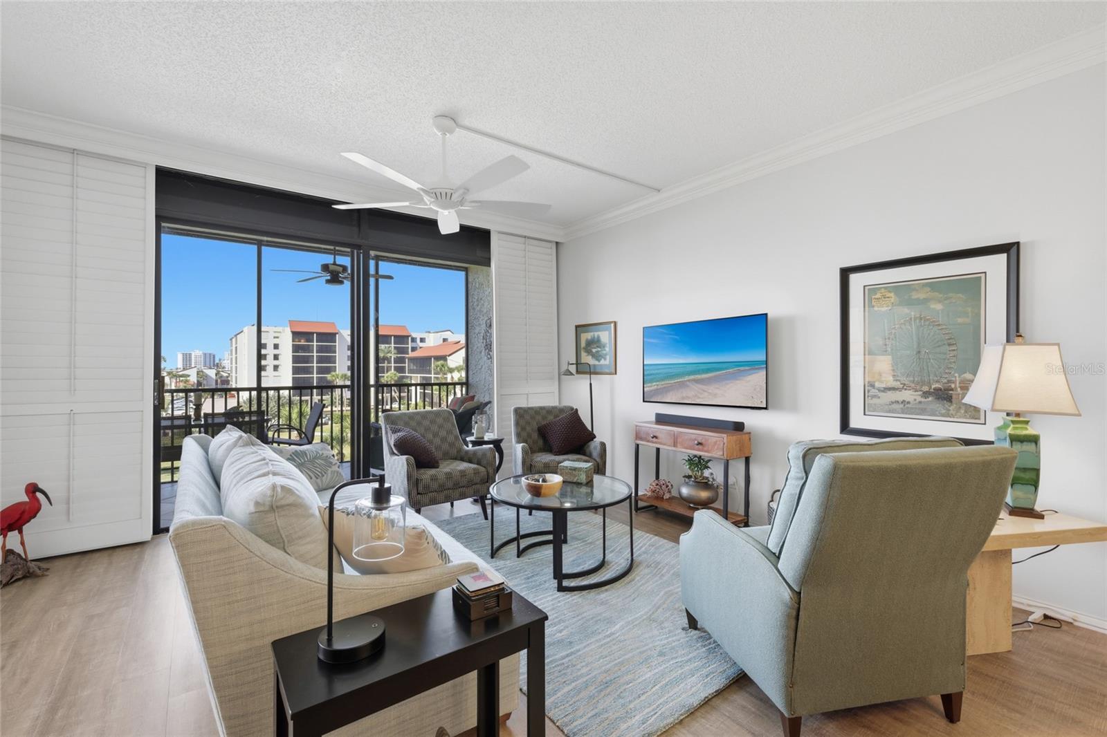 SEAPLACE III - Residential