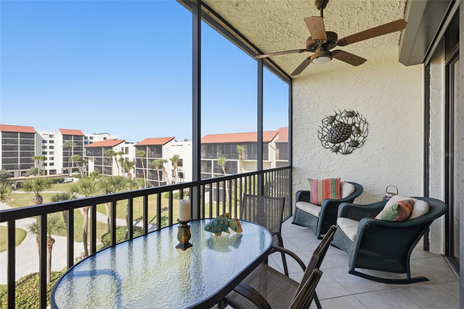 SEAPLACE III - Residential