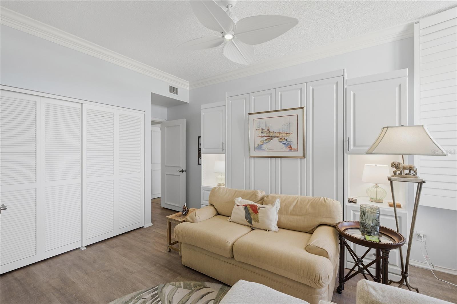 SEAPLACE III - Residential