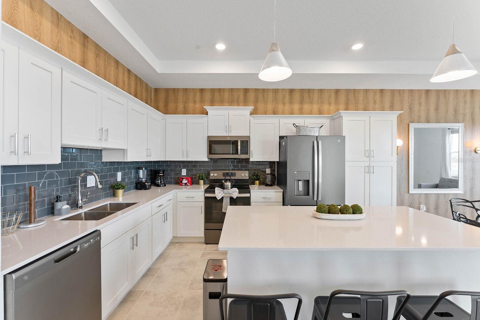 THE TERRACES AT STOREY LAKE CONDO 3 PH 12 - Residential