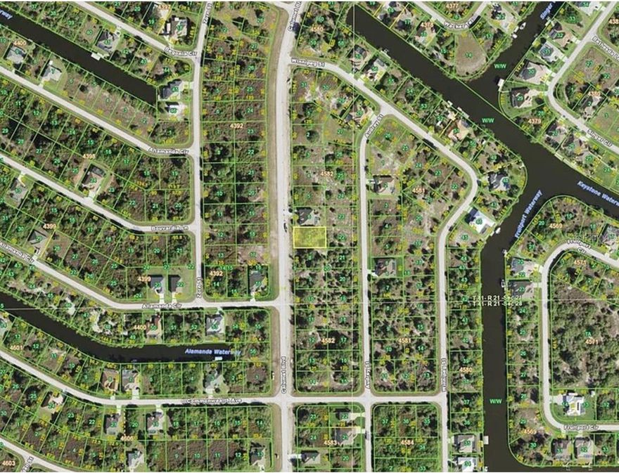 Land for sale in Port Charlotte, FL – 0.23 acres to build your plans!

Fulfill your dream of owning your own piece of Florida!
This 0.23-acre lot is located in a quiet neighborhood with rapid growth and great appreciation potential.

Buyer should always perform their due diligence on any land including but not limited to, availability of utilities, scrub-jay, wetlands, and tortoise restrictions and lot dimensions.

Strategic location with easy access to the region's main roads.

An excellent investment opportunity, both for those who want to live in peace and quiet and for those seeking medium- to long-term financial returns.

Don't miss this chance to secure a great piece of land in one of Florida's most promising areas!

Contact us and submit your proposal today!