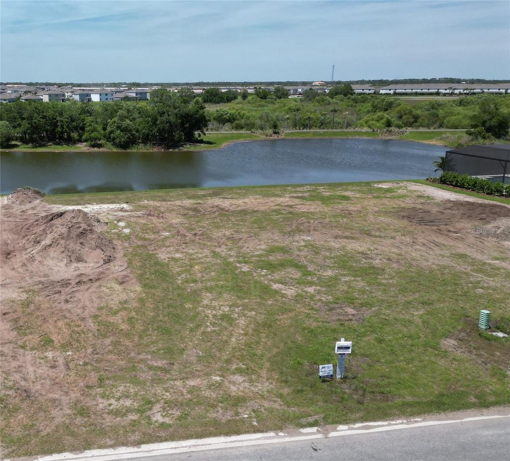 Photo of 4030 Butte Trail, Bradenton, FL 34211 (MLS # A4606188)