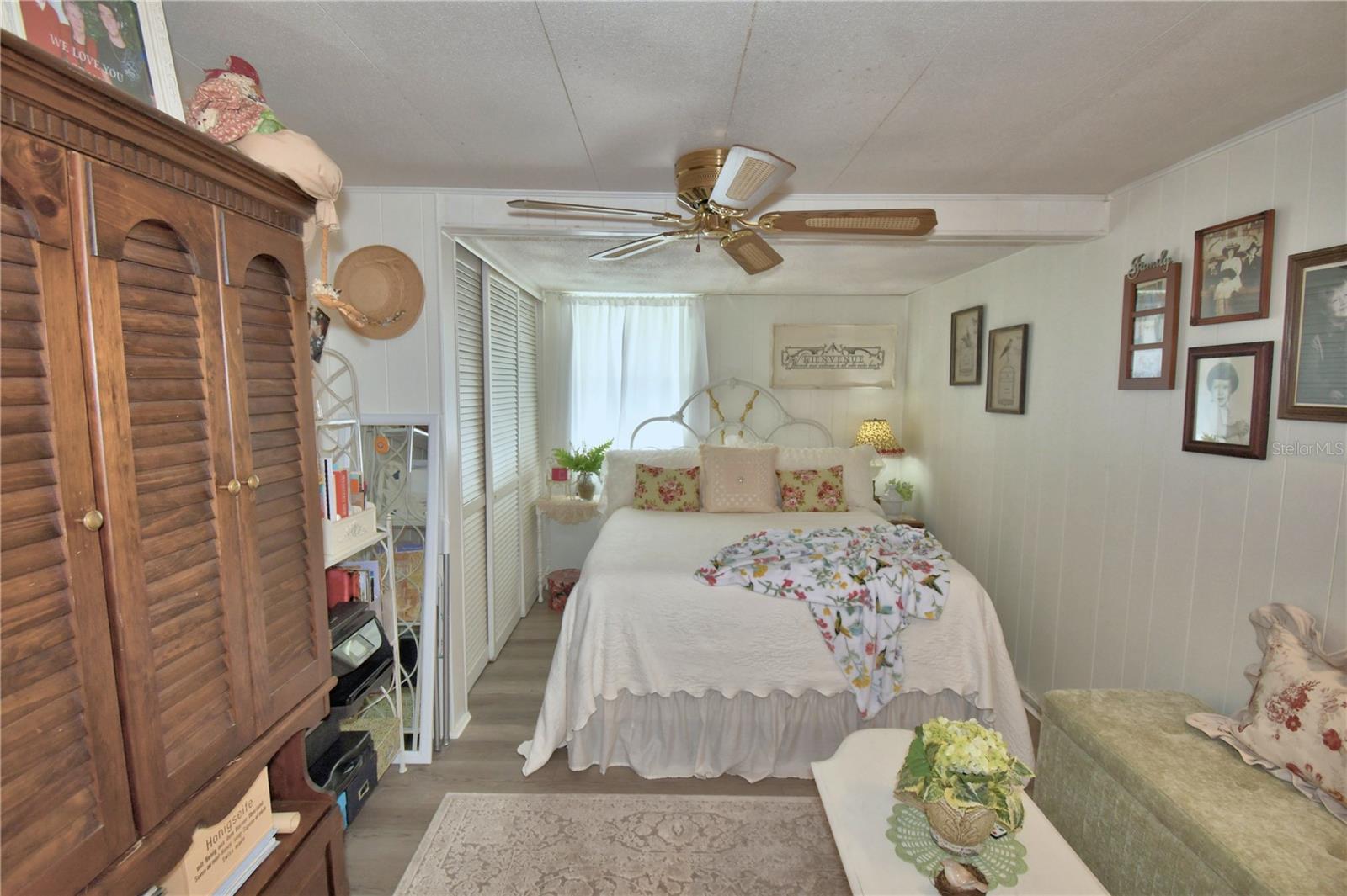 ARIANA SHORES MHP - Residential